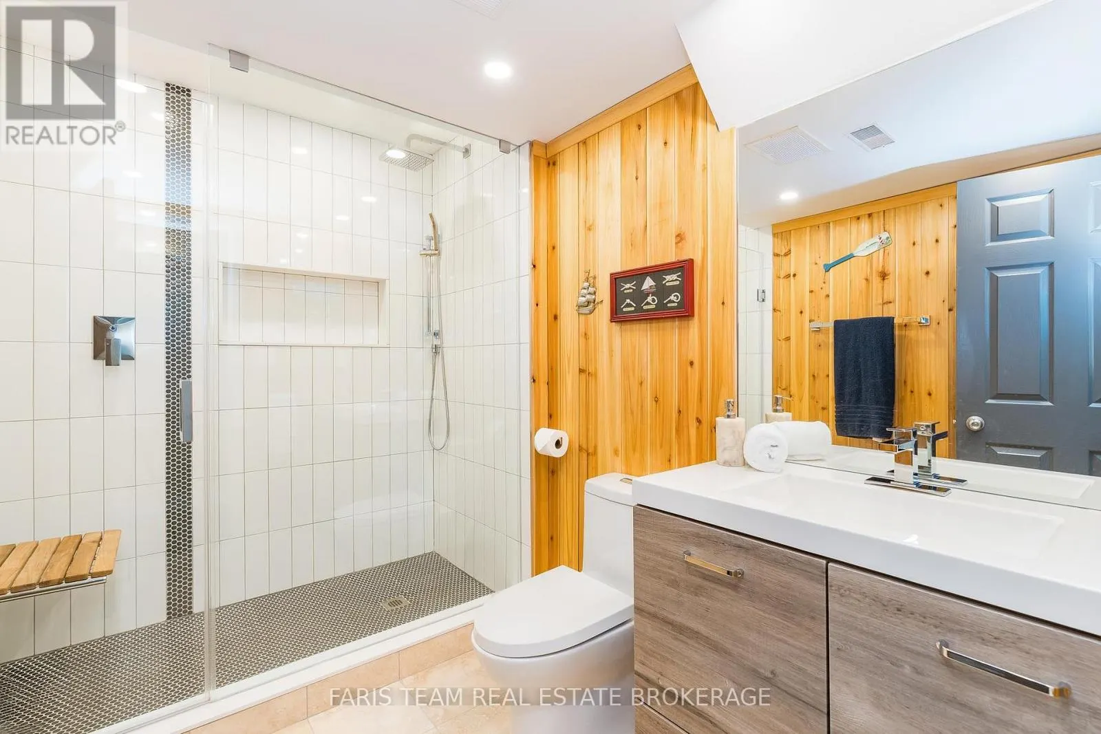 2032 CHANTLER STREET