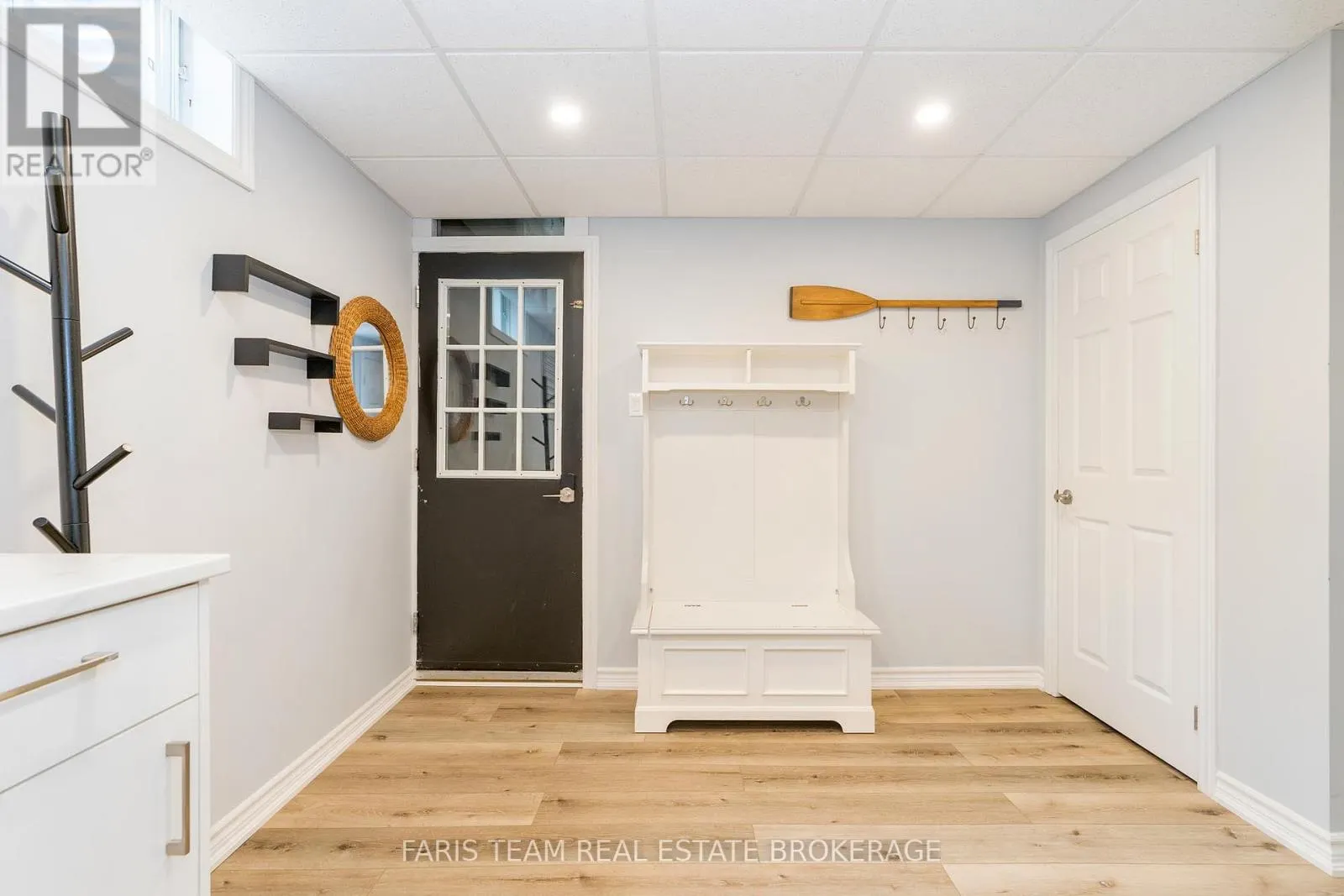 2032 CHANTLER STREET