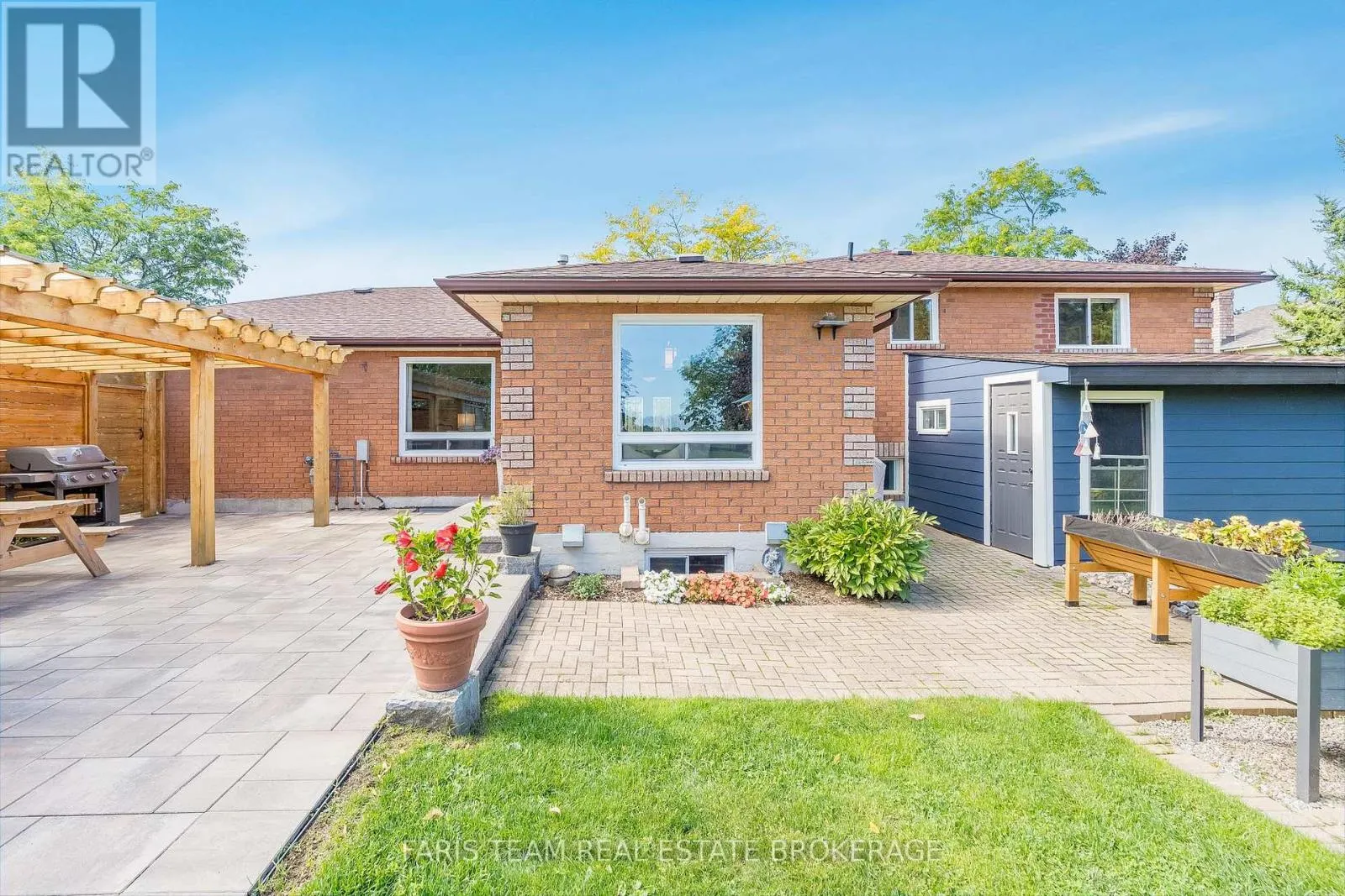 2032 CHANTLER STREET