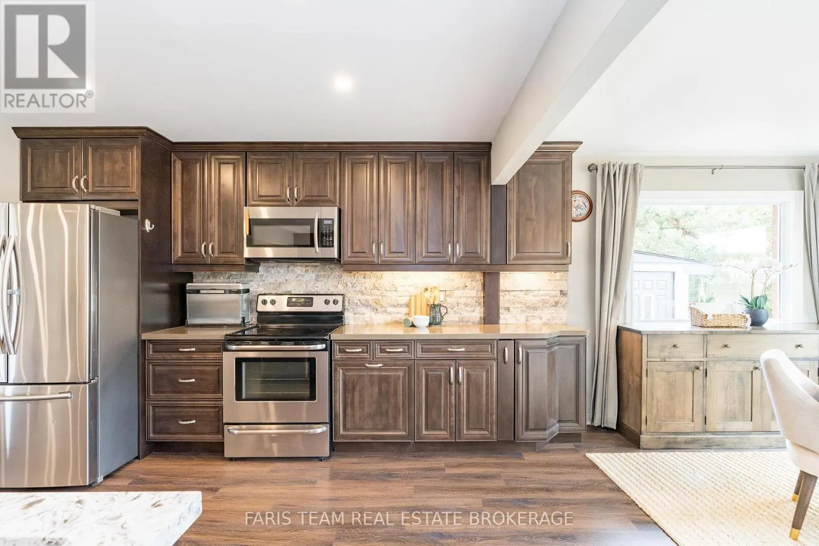 2032 CHANTLER STREET