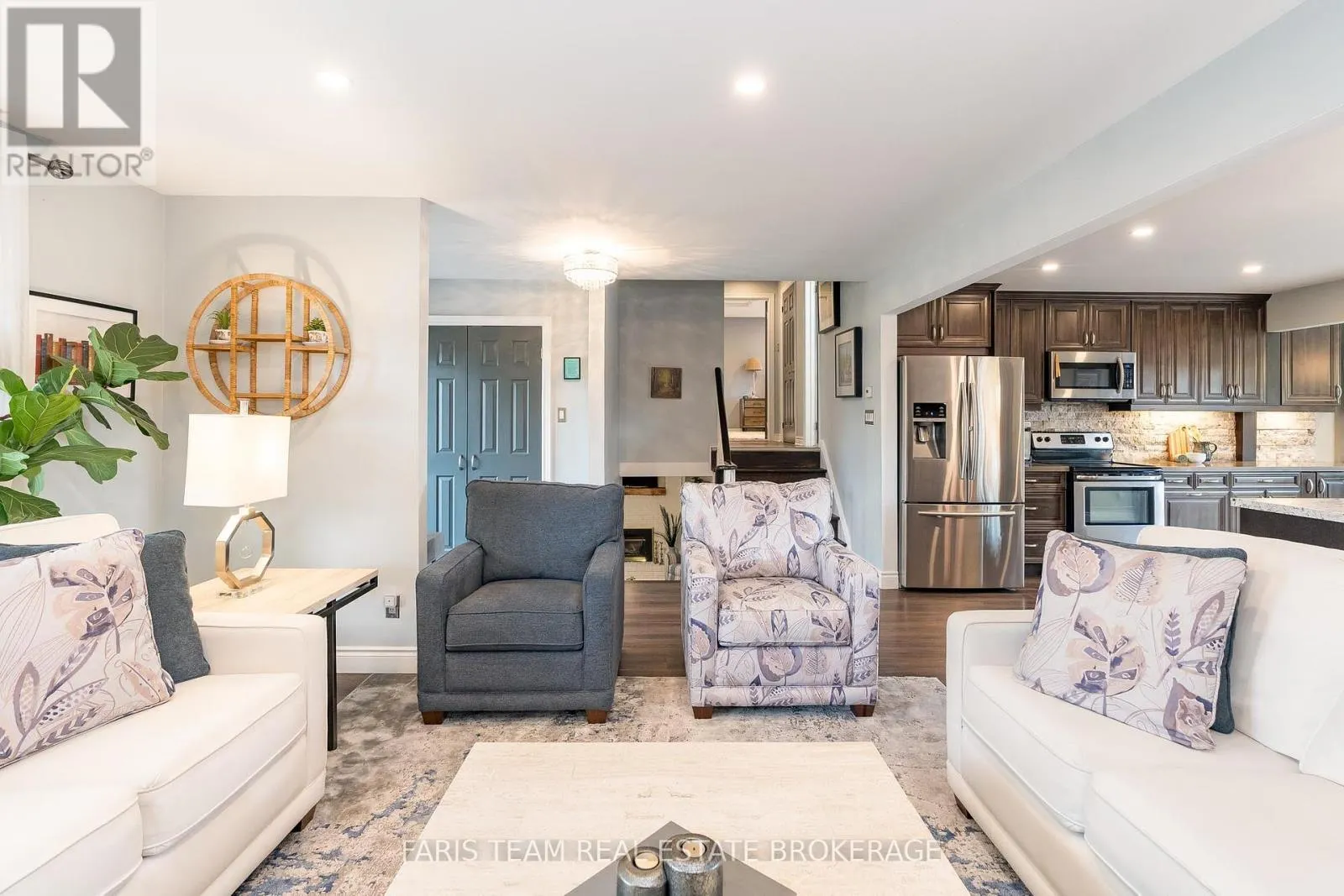 2032 CHANTLER STREET