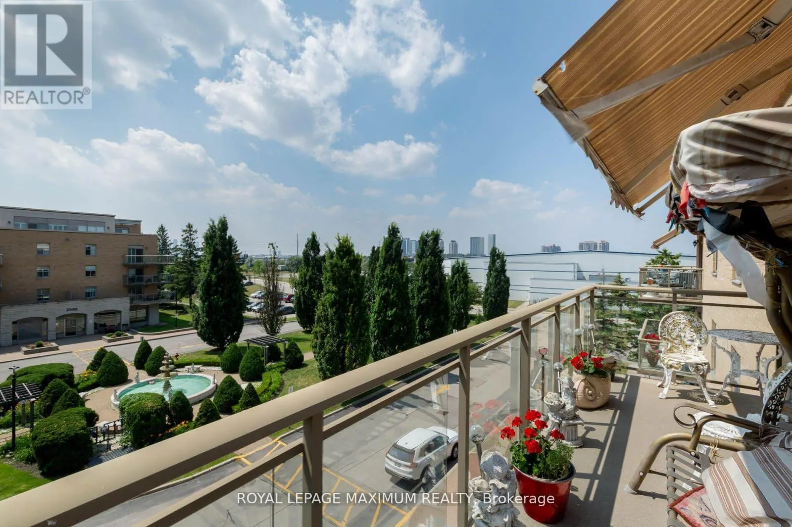 408 - 2506 RUTHERFORD ROAD