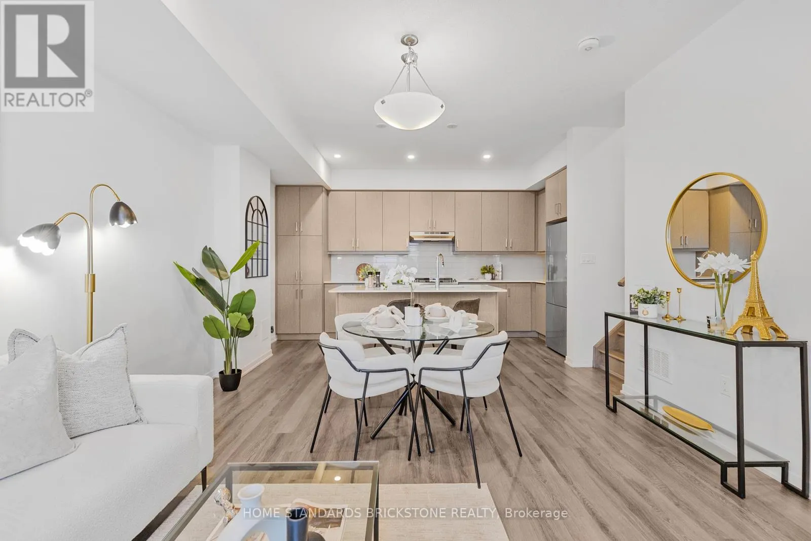 TH 366 - 90 HONEYCRISP CRESCENT