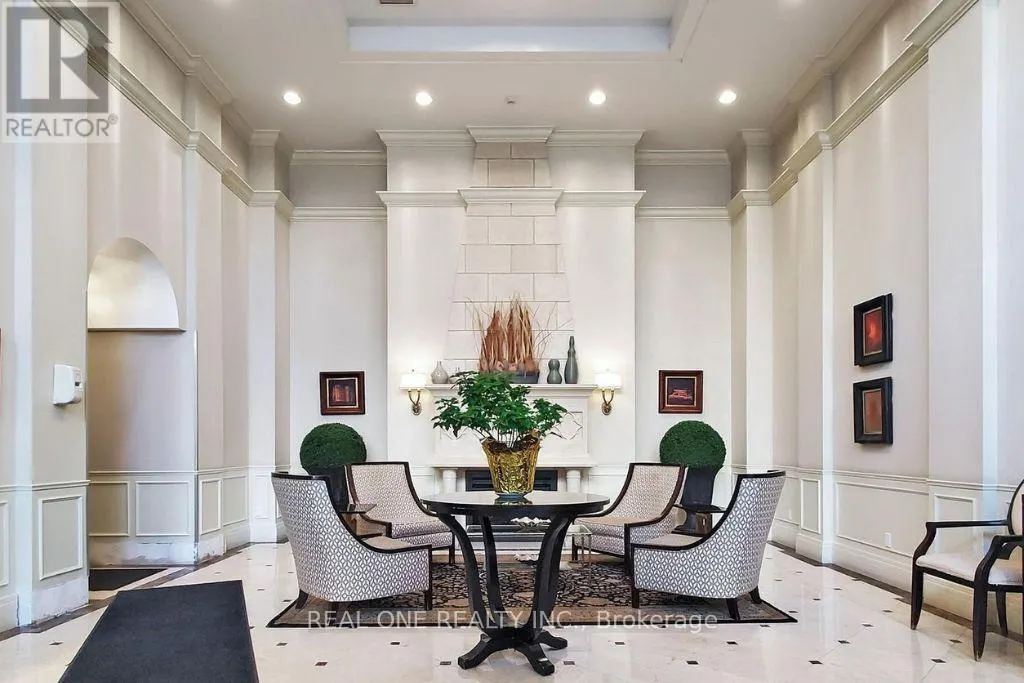 1203 - 310 RED MAPLE ROAD