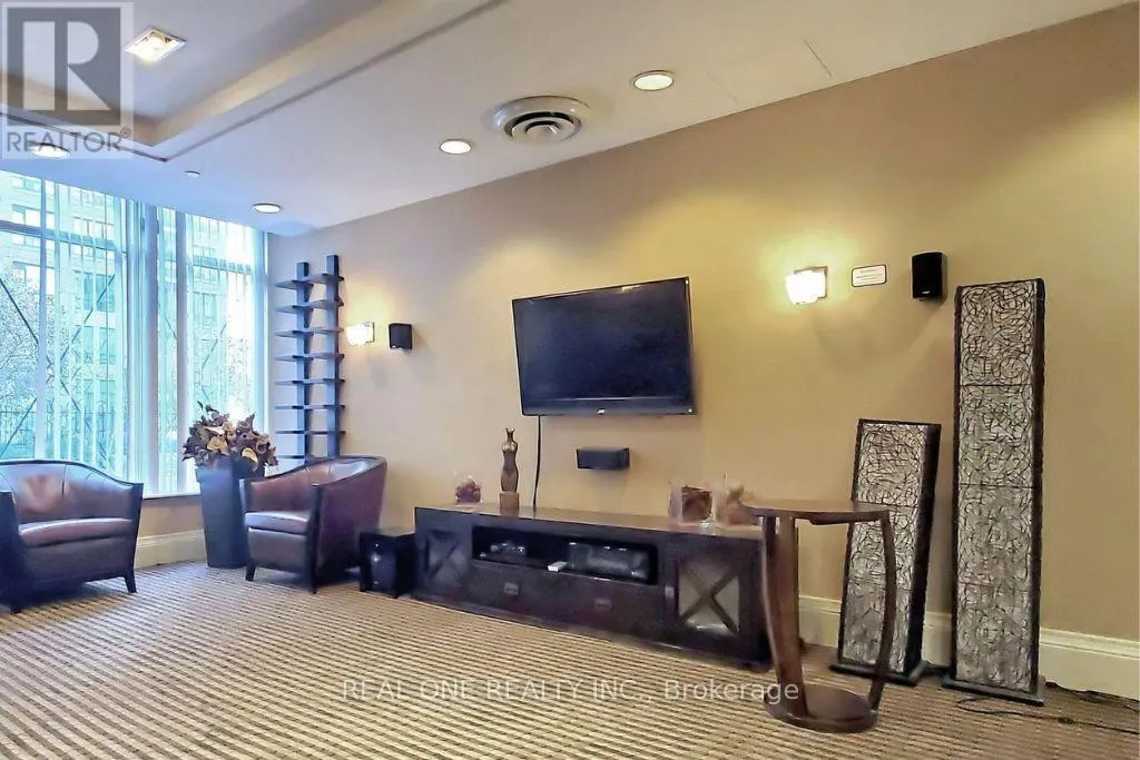 1203 - 310 RED MAPLE ROAD