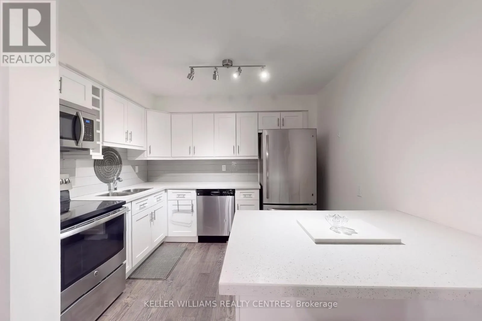 85 - 237 MILESTONE CRESCENT