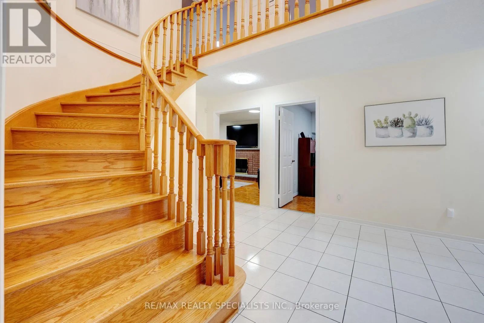 36 DEVONSLEIGH BOULEVARD