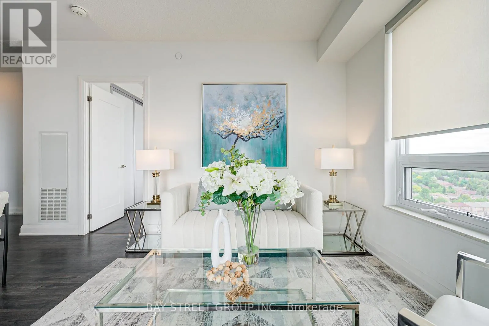 1606 - 398 HIGHWAY 7 E