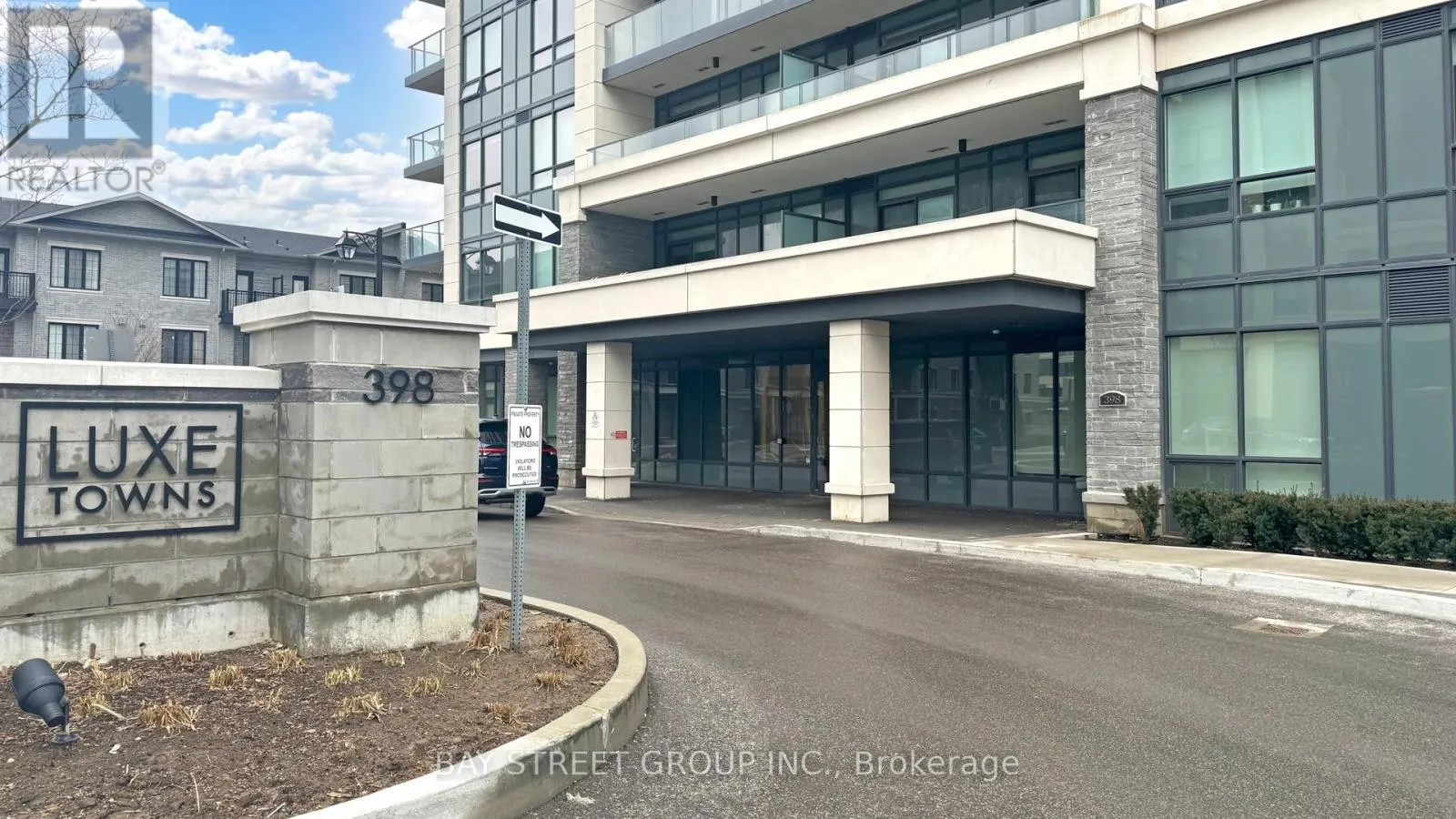 1606 - 398 HIGHWAY 7 E