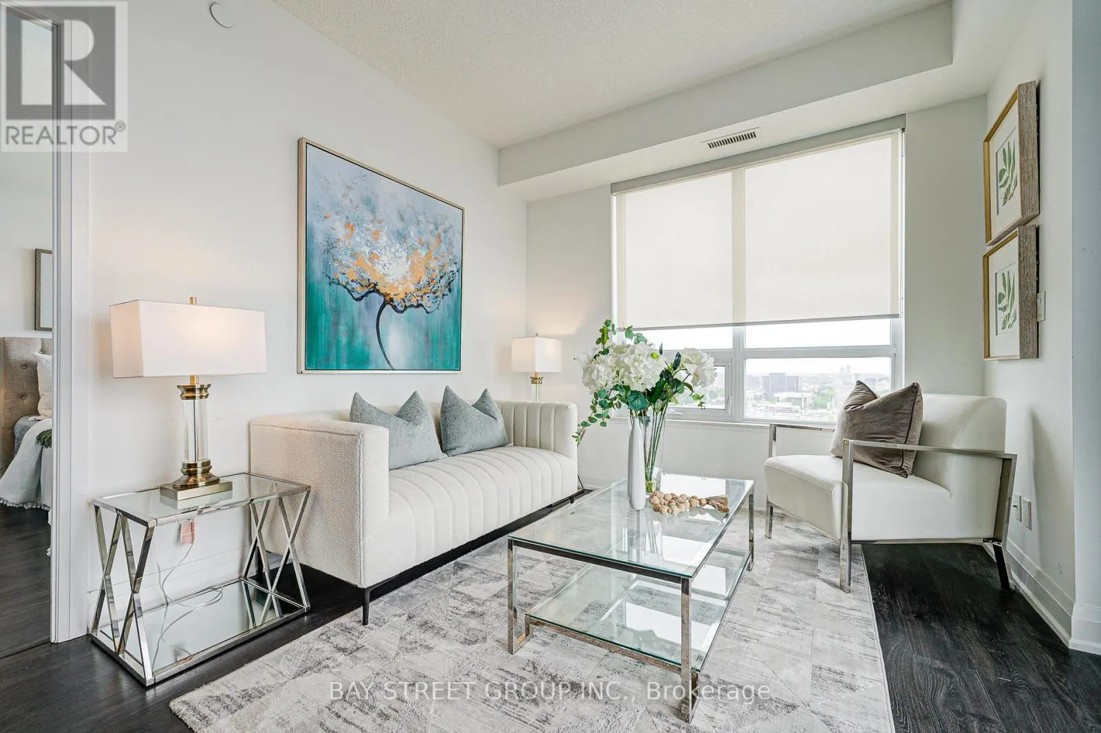 1606 - 398 HIGHWAY 7 E