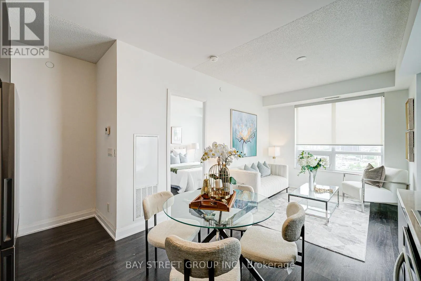 1606 - 398 HIGHWAY 7 E