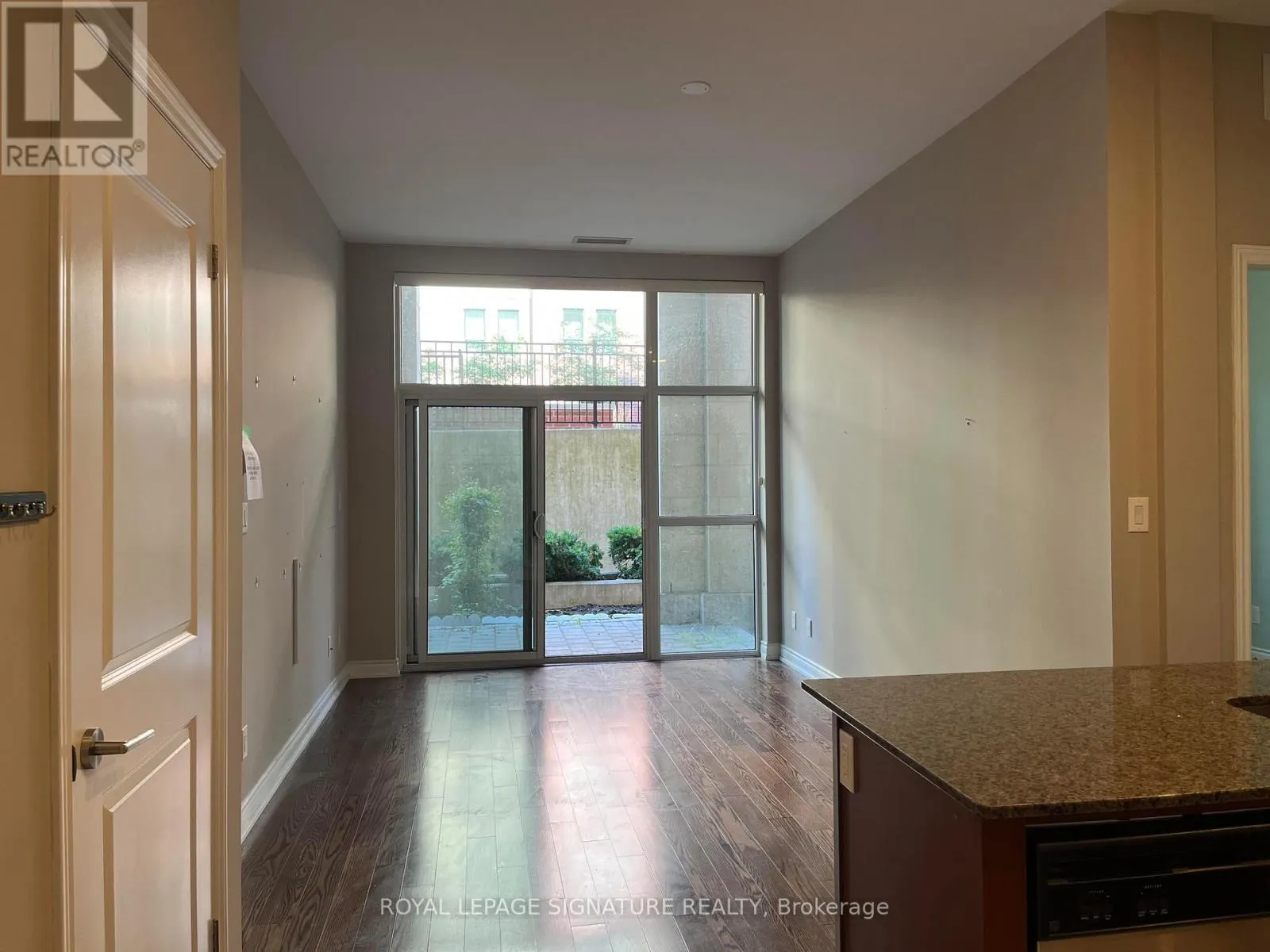 A32 - 281 WOODBRIDGE AVENUE