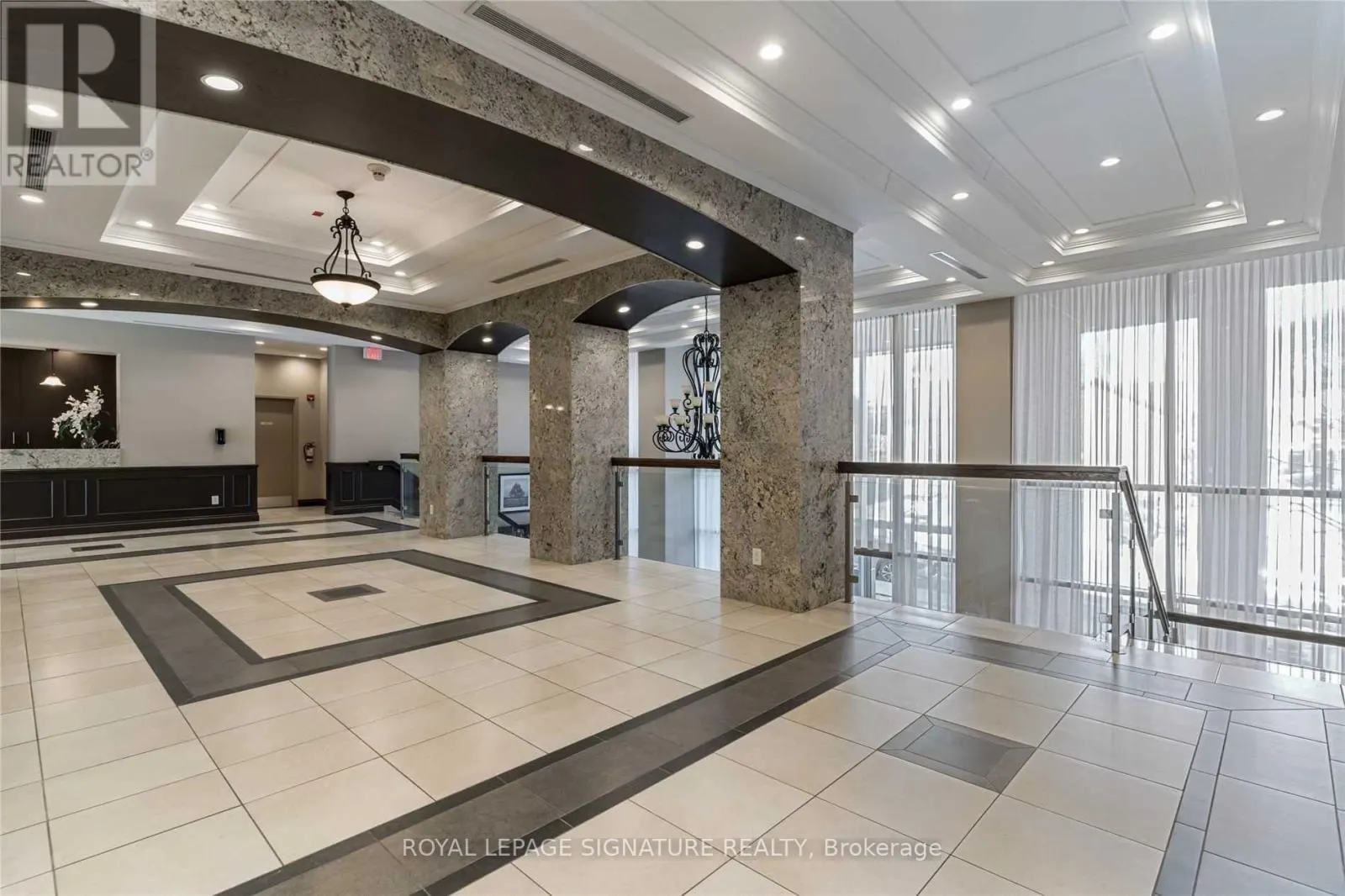 A32 - 281 WOODBRIDGE AVENUE