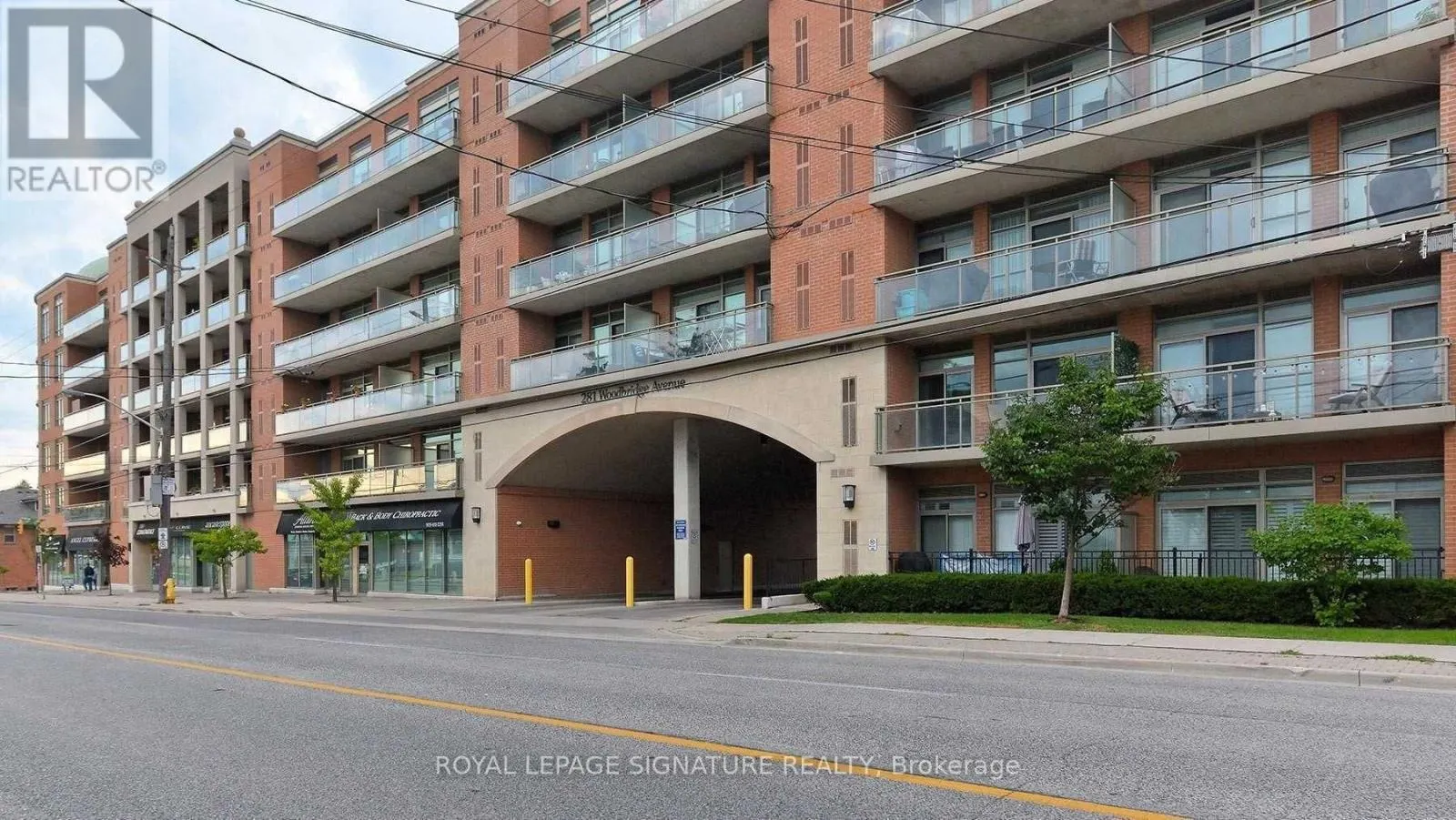 A32 - 281 WOODBRIDGE AVENUE