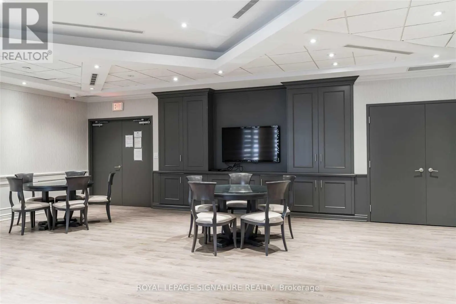 A32 - 281 WOODBRIDGE AVENUE