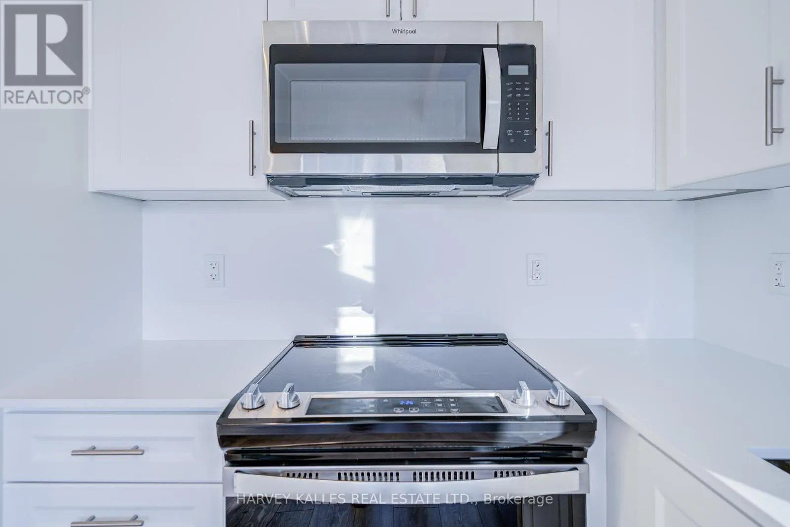 2 - 11 LYTHAM GREEN CIRCLE