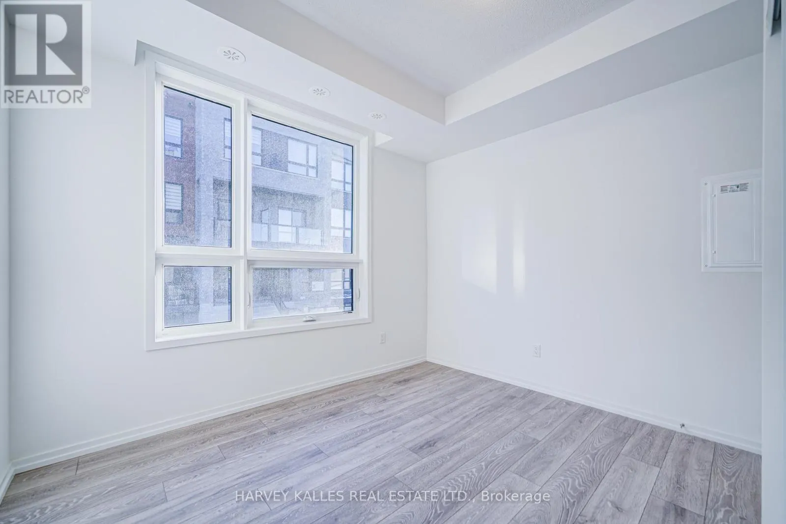 2 - 11 LYTHAM GREEN CIRCLE