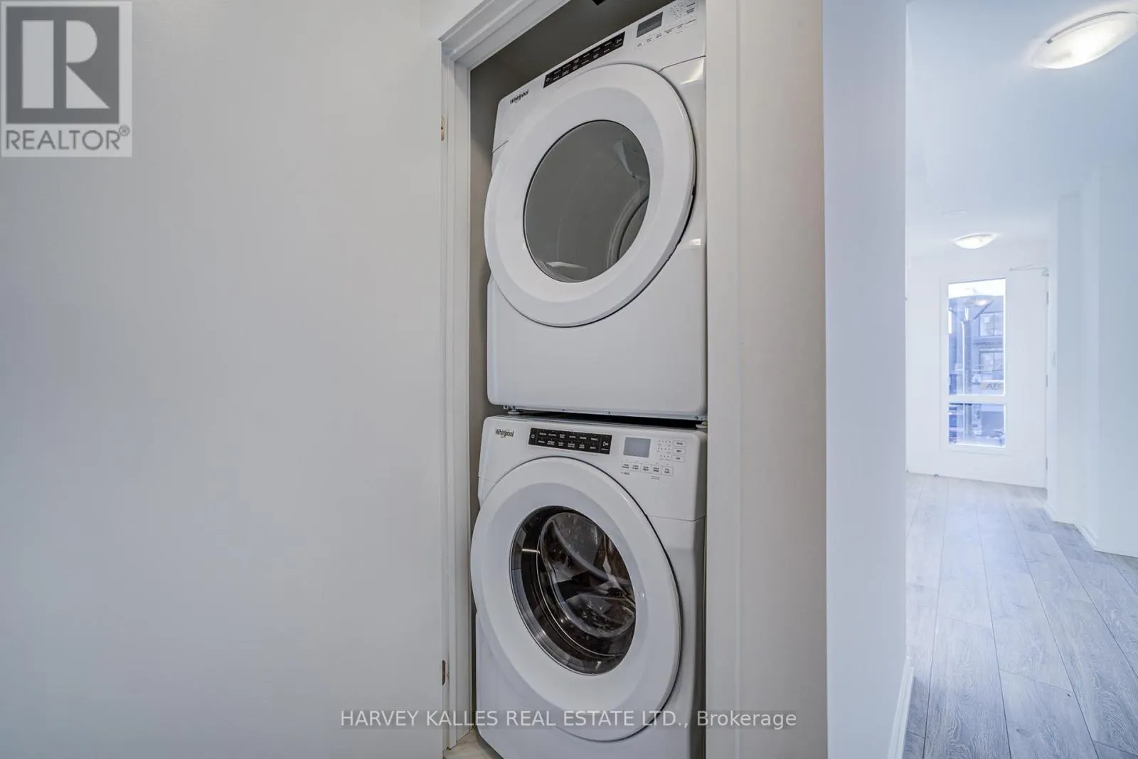 2 - 11 LYTHAM GREEN CIRCLE