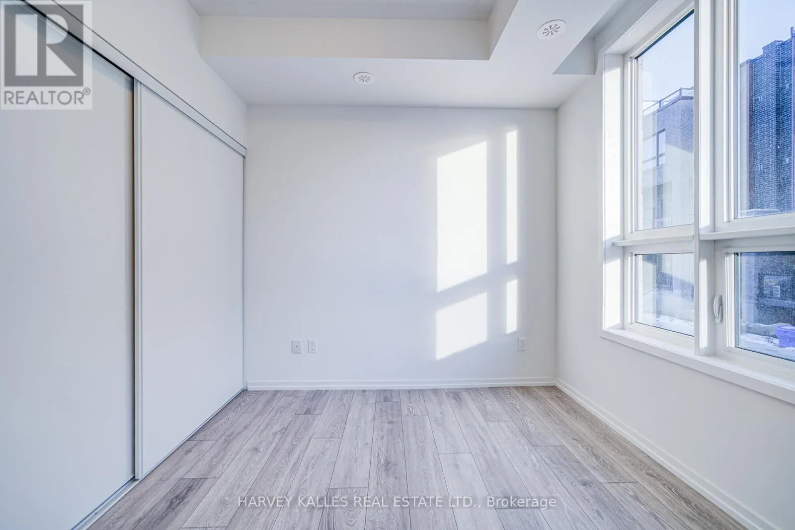 2 - 11 LYTHAM GREEN CIRCLE