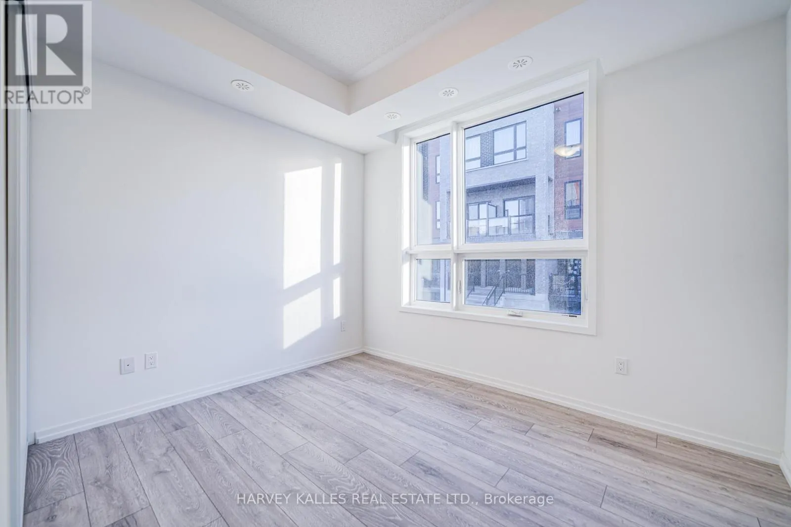 2 - 11 LYTHAM GREEN CIRCLE