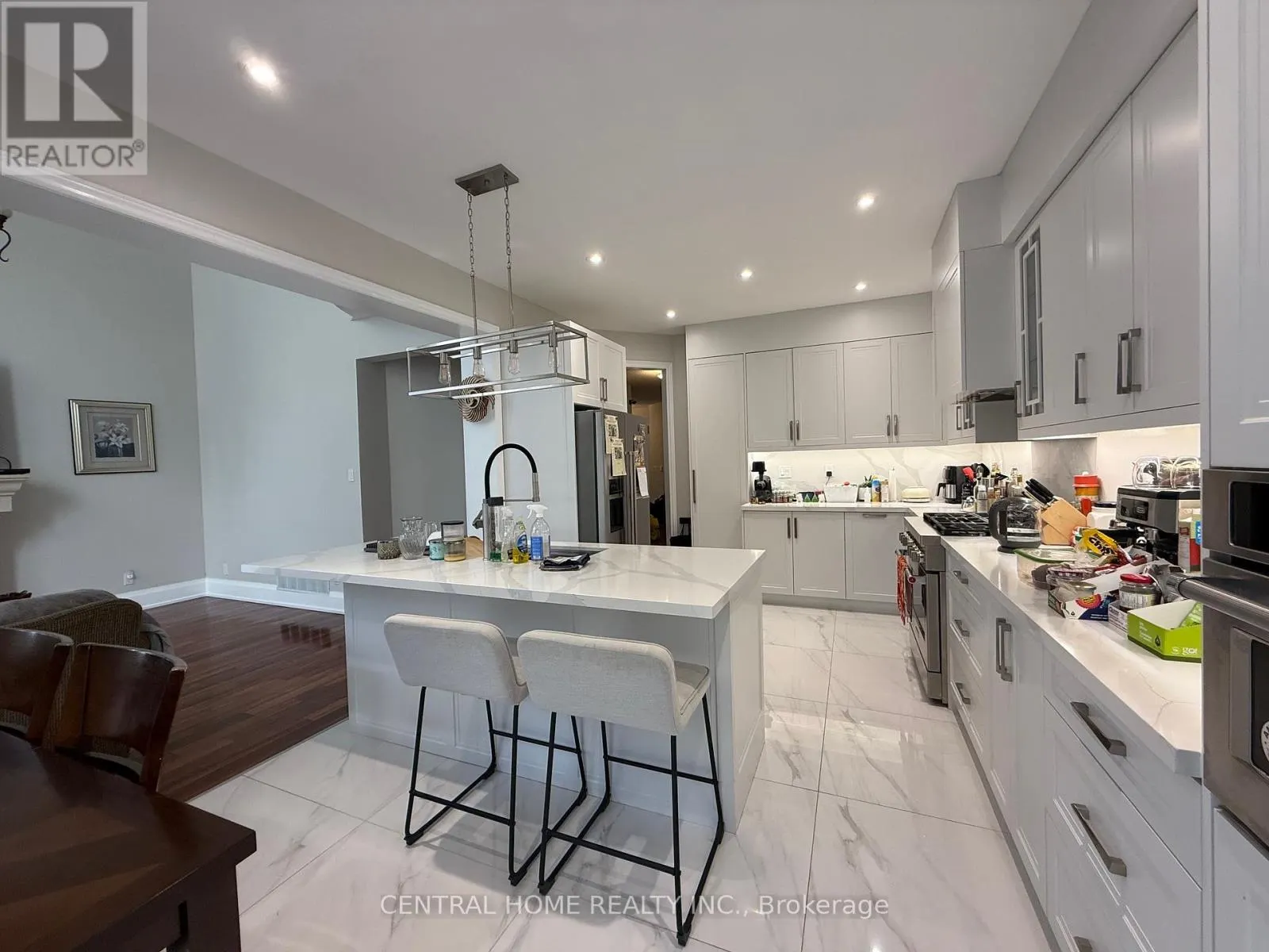 MAIN FLOOR - 89 OLD COLONY ROAD