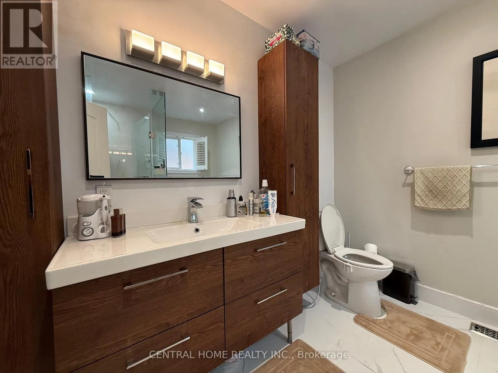 MAIN FLOOR - 89 OLD COLONY ROAD