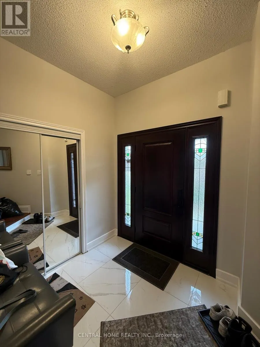 MAIN FLOOR - 89 OLD COLONY ROAD