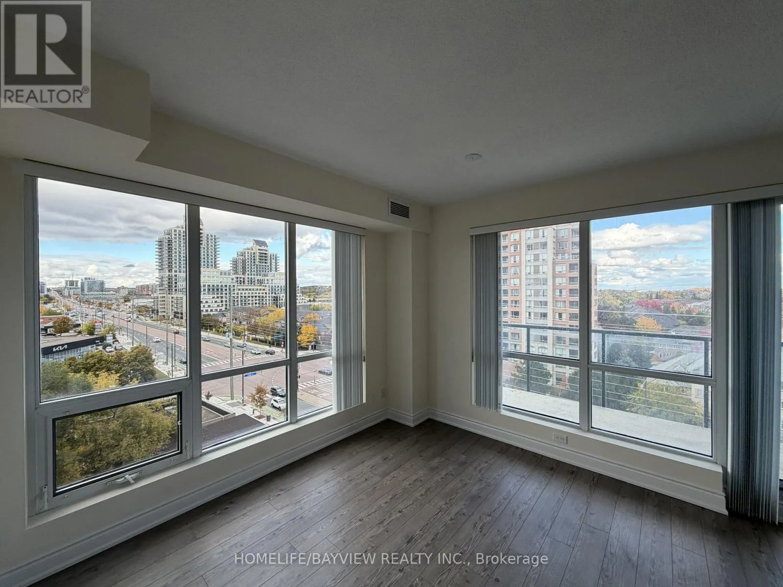 805B - 9090 YONGE STREET