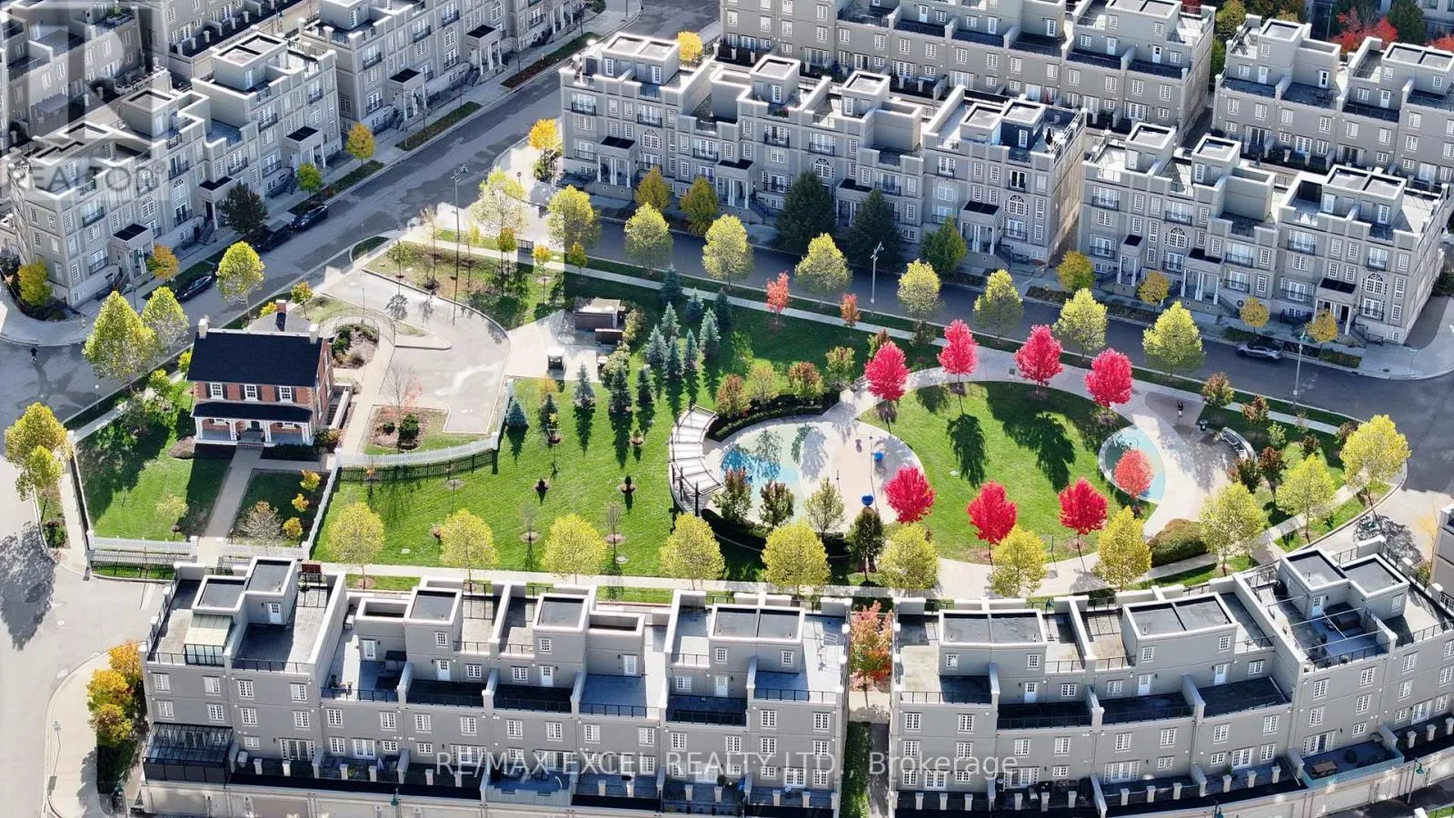 110 - 1 UPPER DUKE CRESCENT