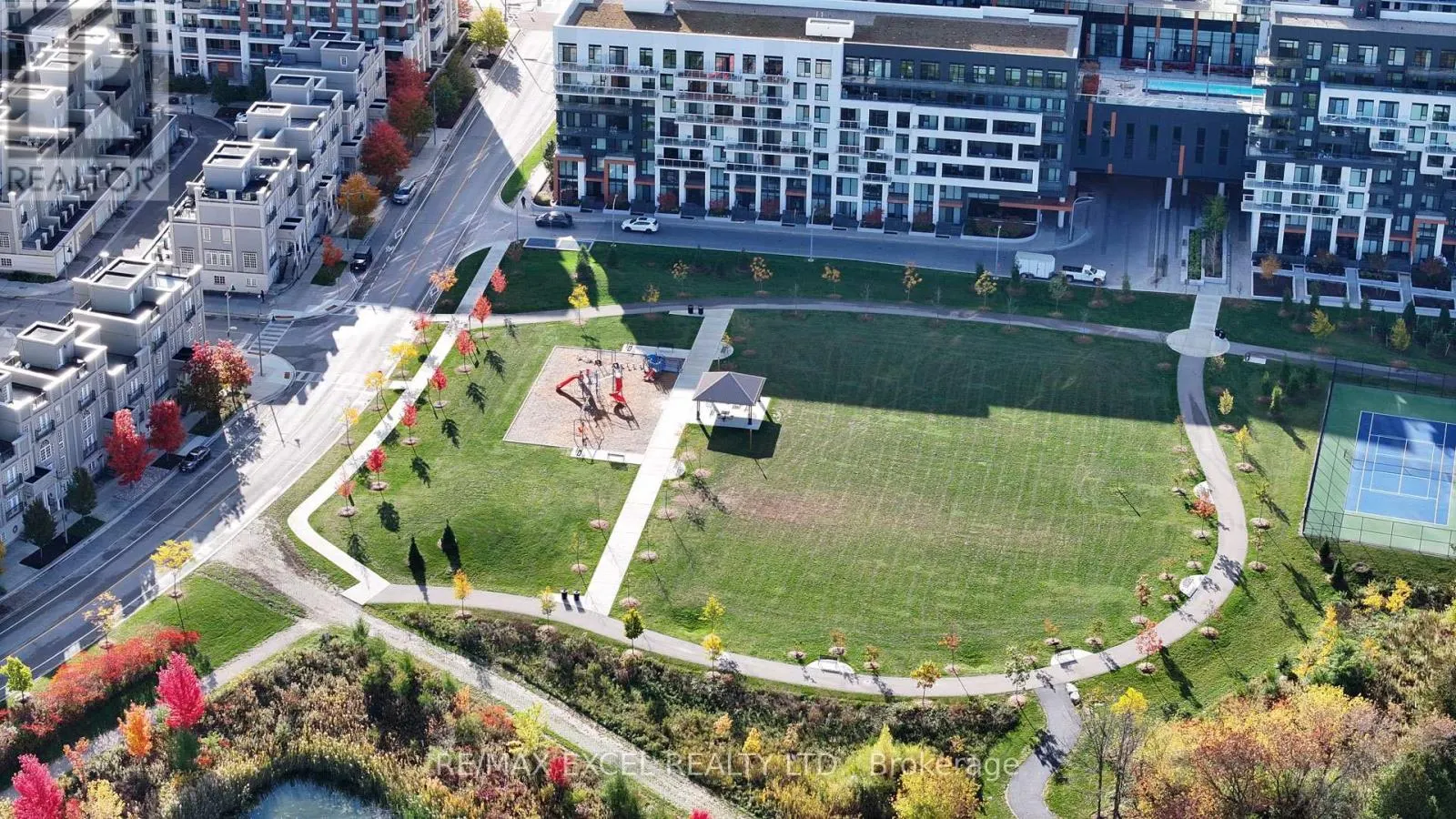 110 - 1 UPPER DUKE CRESCENT