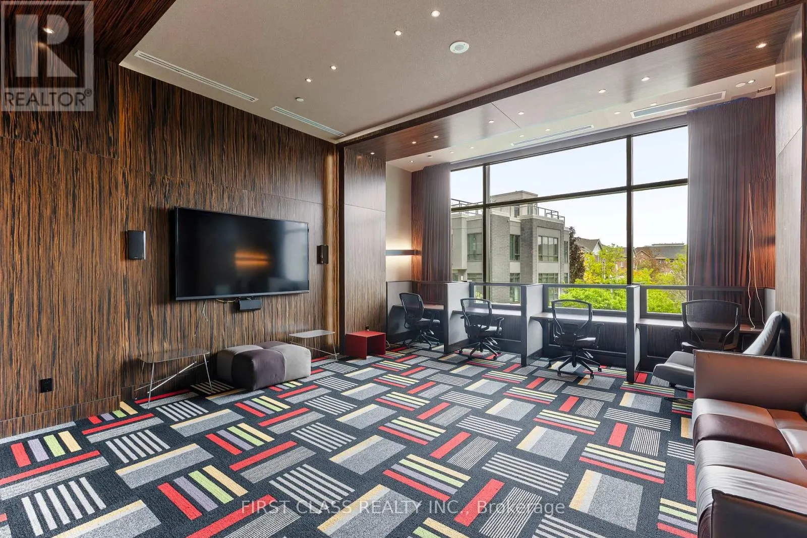 1205 - 325 SOUTH PARK ROAD