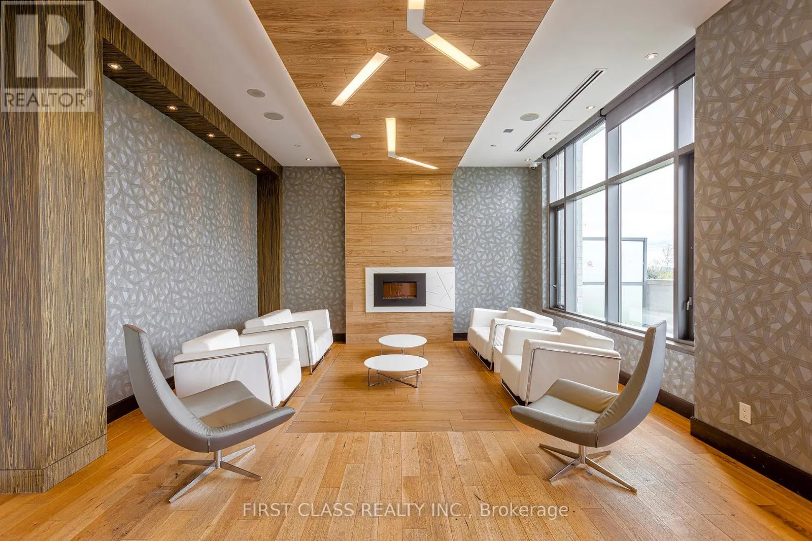 1205 - 325 SOUTH PARK ROAD