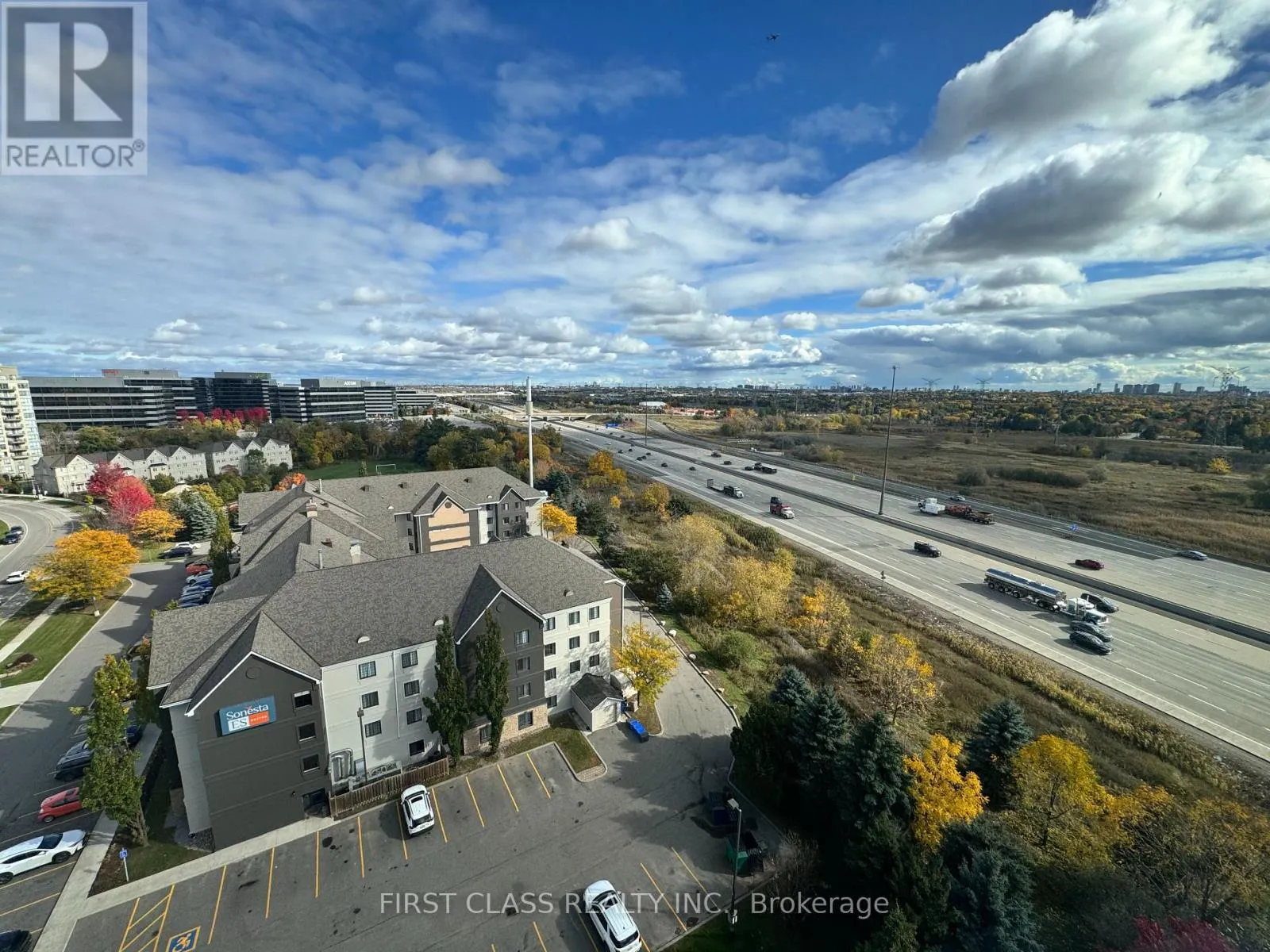 1205 - 325 SOUTH PARK ROAD