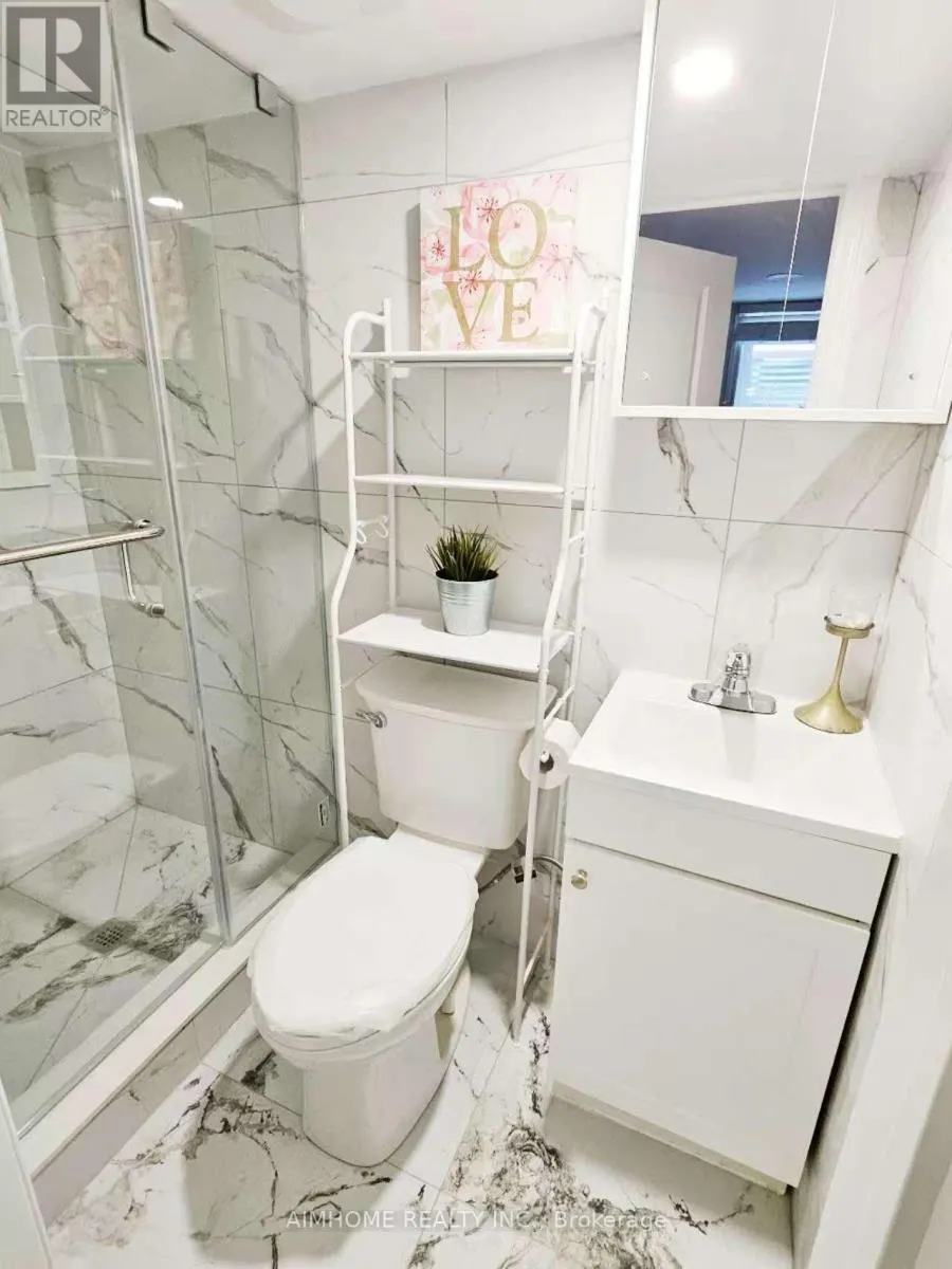 28 CASTLE HARBOUR LANE W