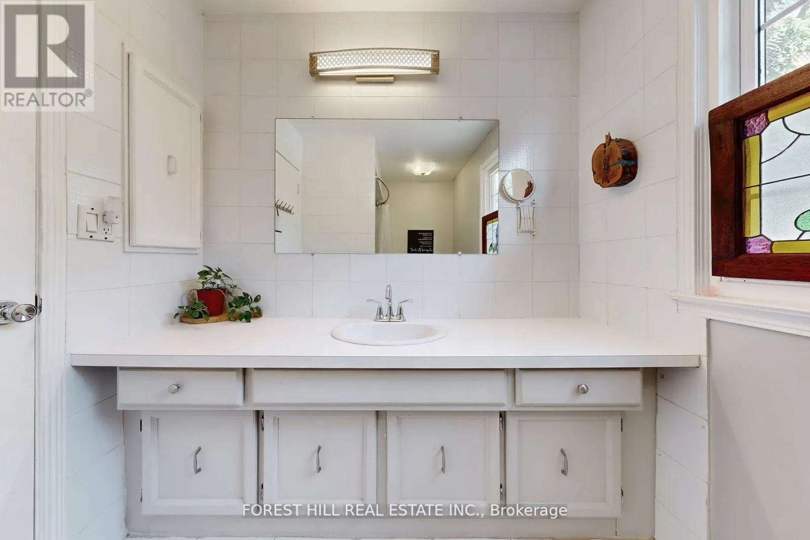 20 THURGATE CRESCENT