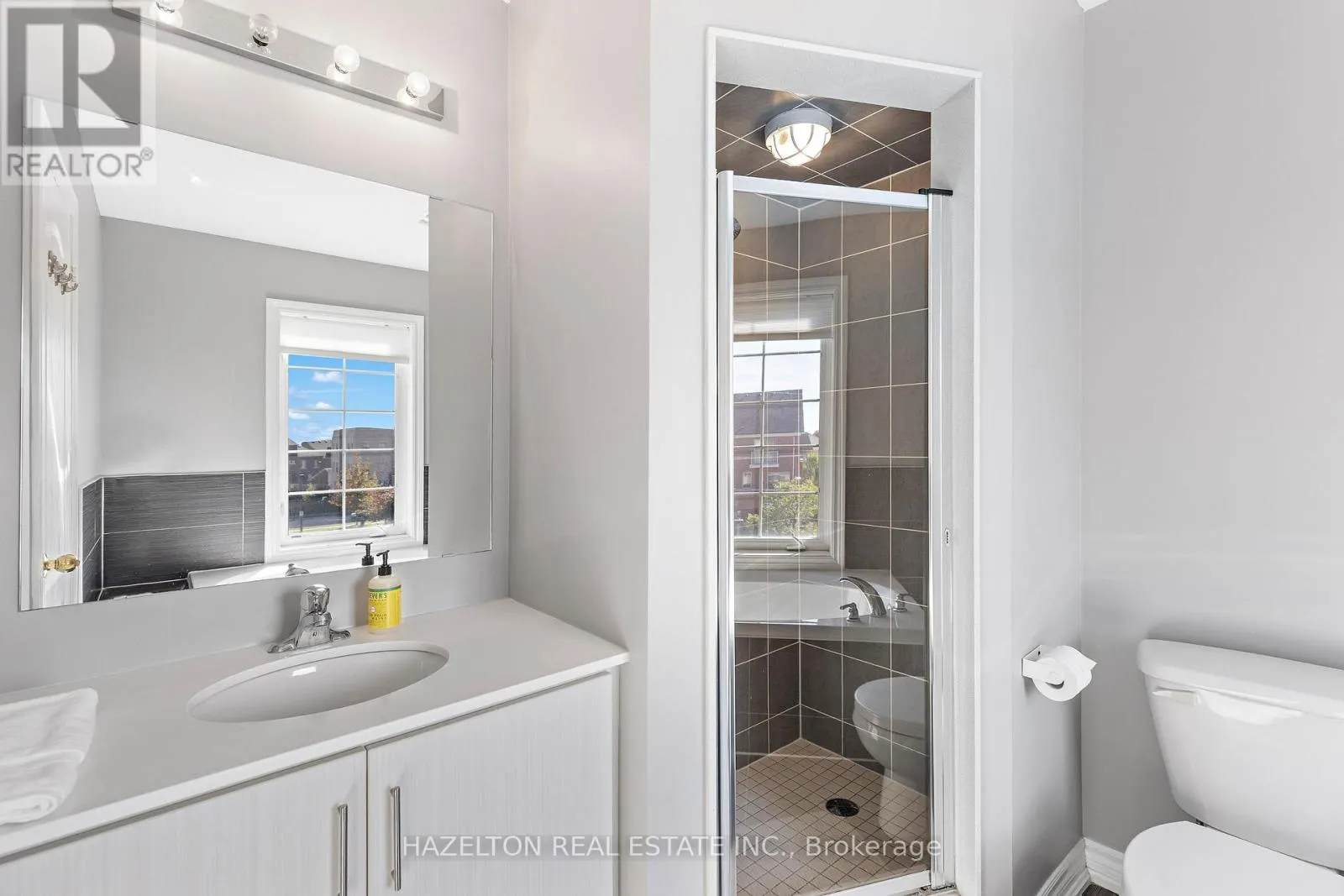 RESIDENTIAL UNIT- BACK - 49 CATHEDRAL HIGH STREET