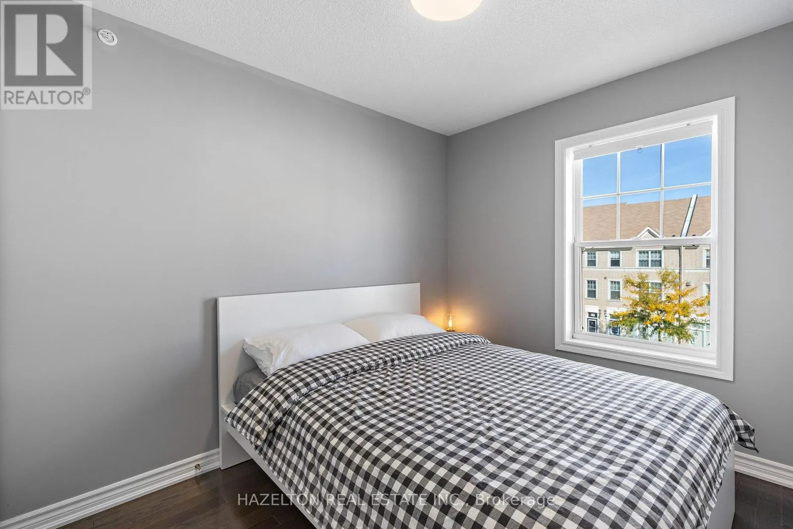 RESIDENTIAL UNIT- BACK - 49 CATHEDRAL HIGH STREET