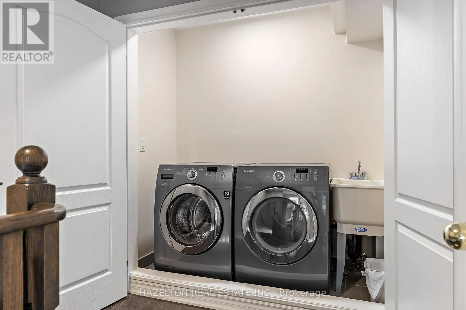 RESIDENTIAL UNIT- BACK - 49 CATHEDRAL HIGH STREET