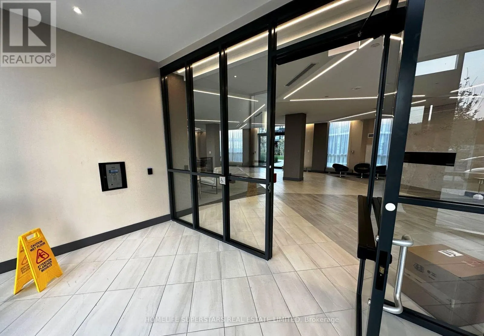 324 - 415 SEA RAY AVENUE