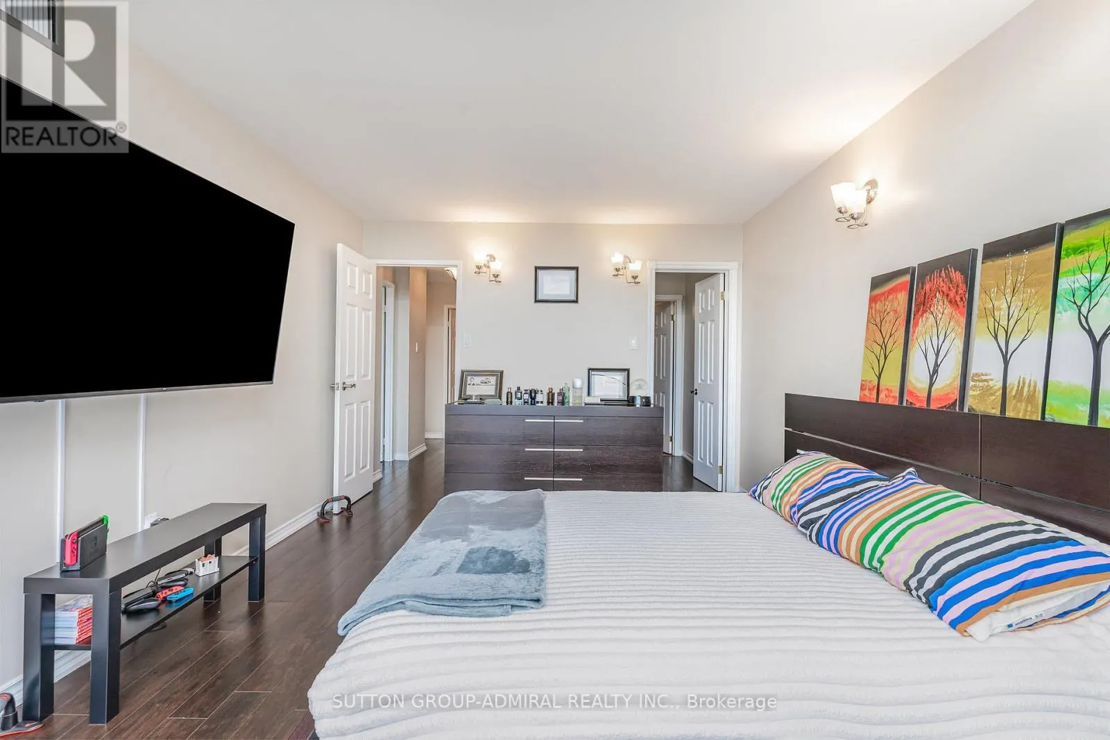 807 - 7440 BATHURST STREET