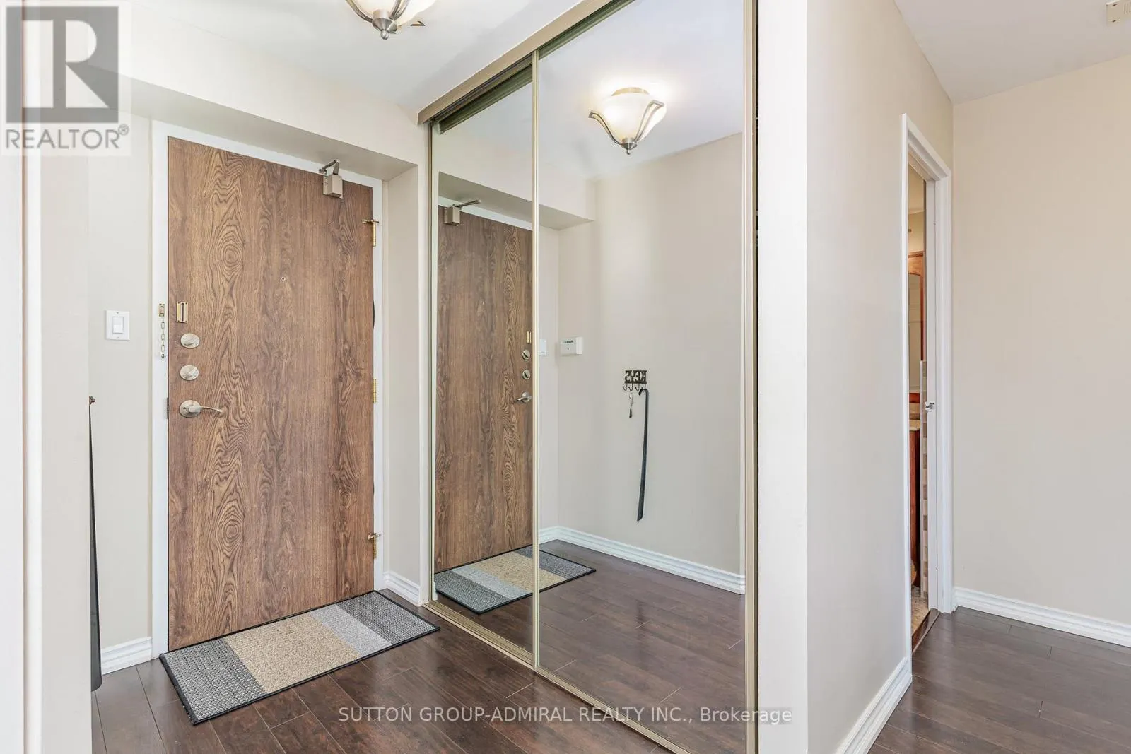 807 - 7440 BATHURST STREET