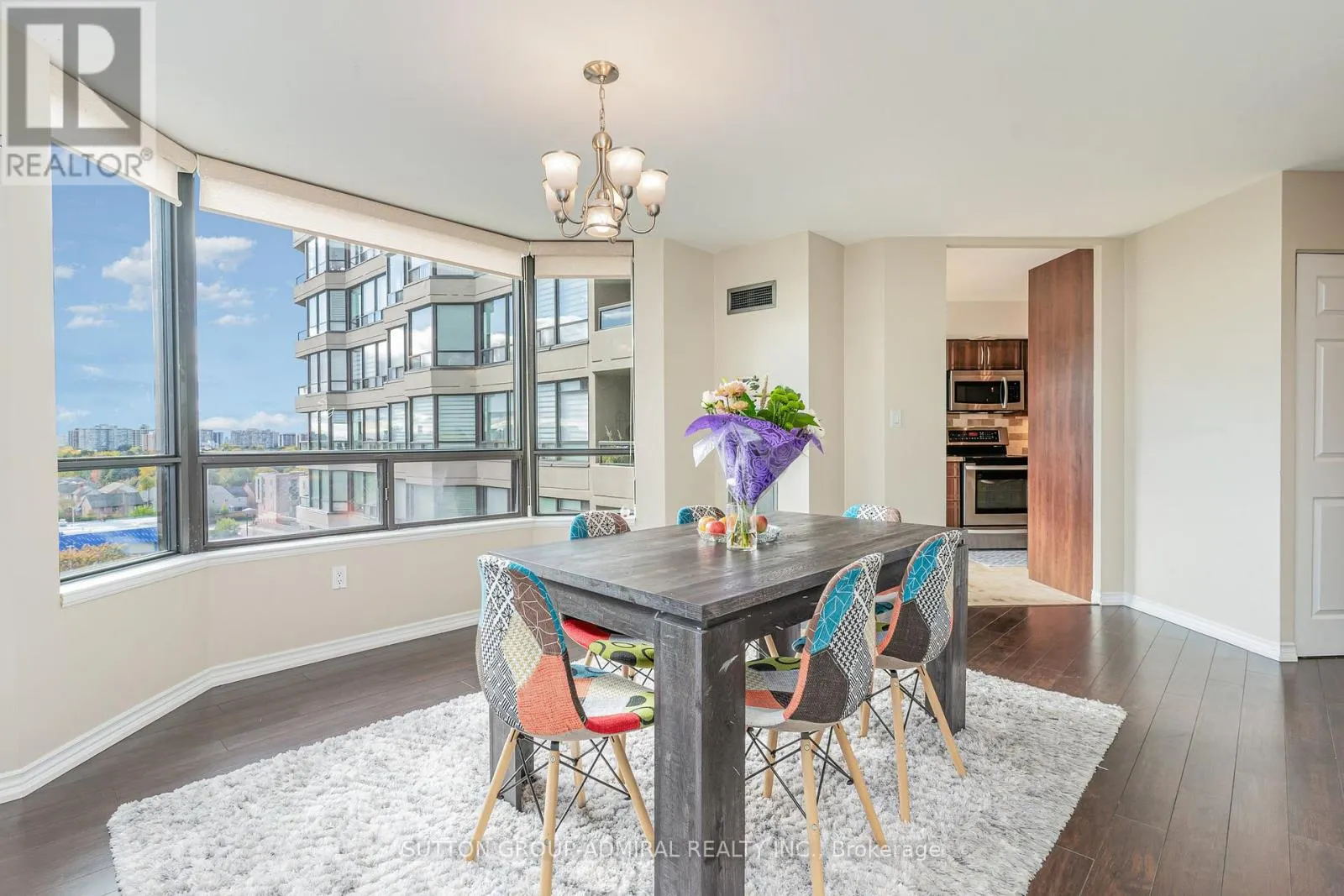 807 - 7440 BATHURST STREET