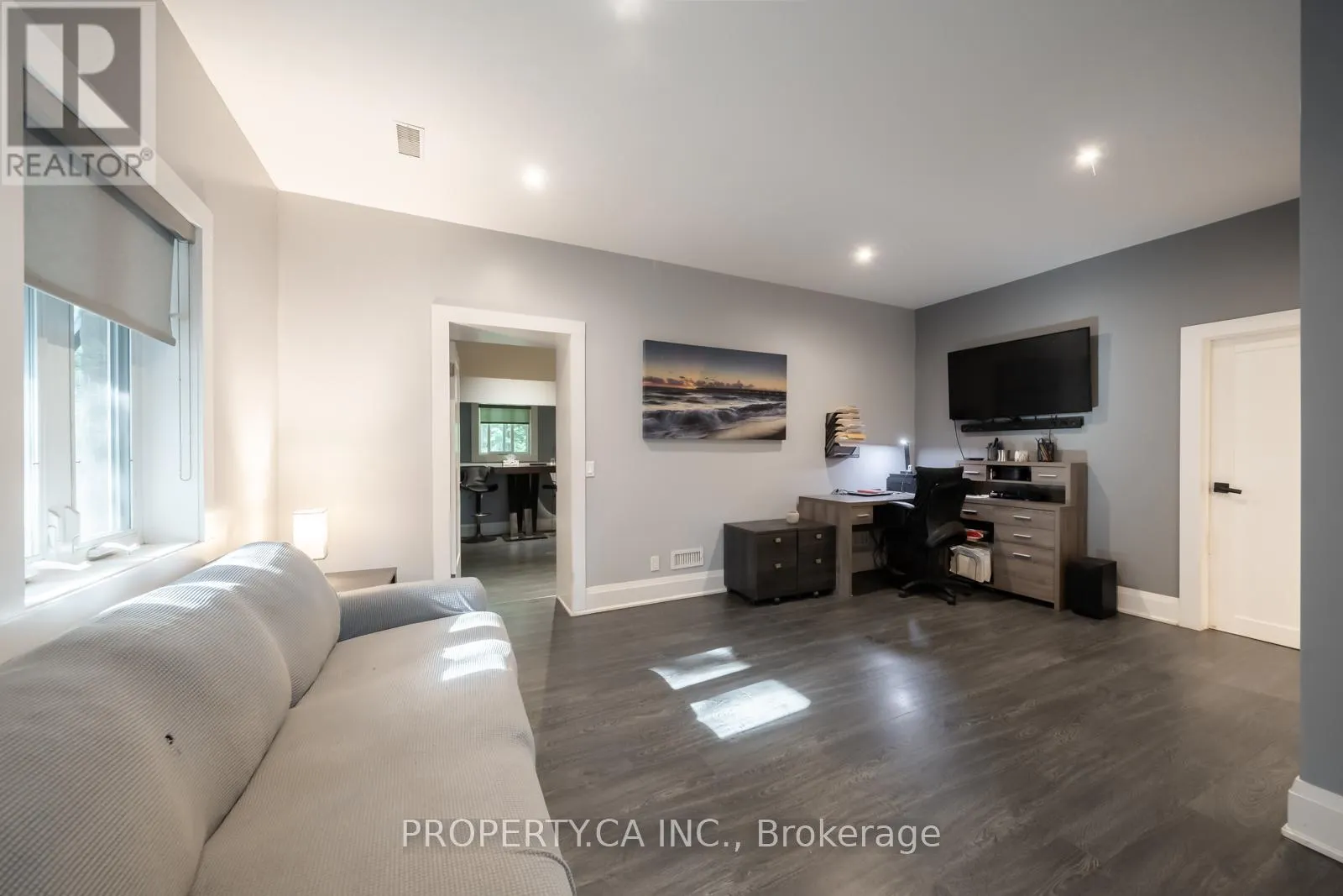 176 PLEASANT BOULEVARD