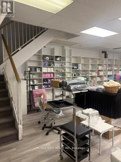 9 - 56 PENNSYLVANIA AVENUE