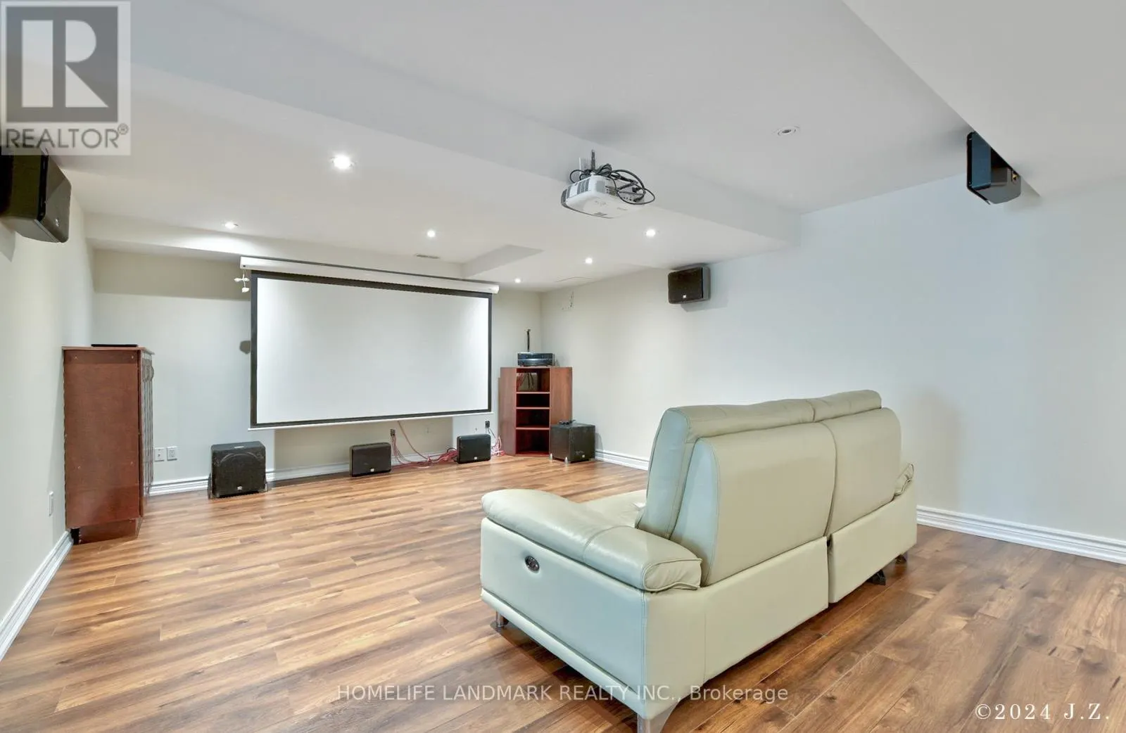 57 CASTLEGLEN BOULEVARD