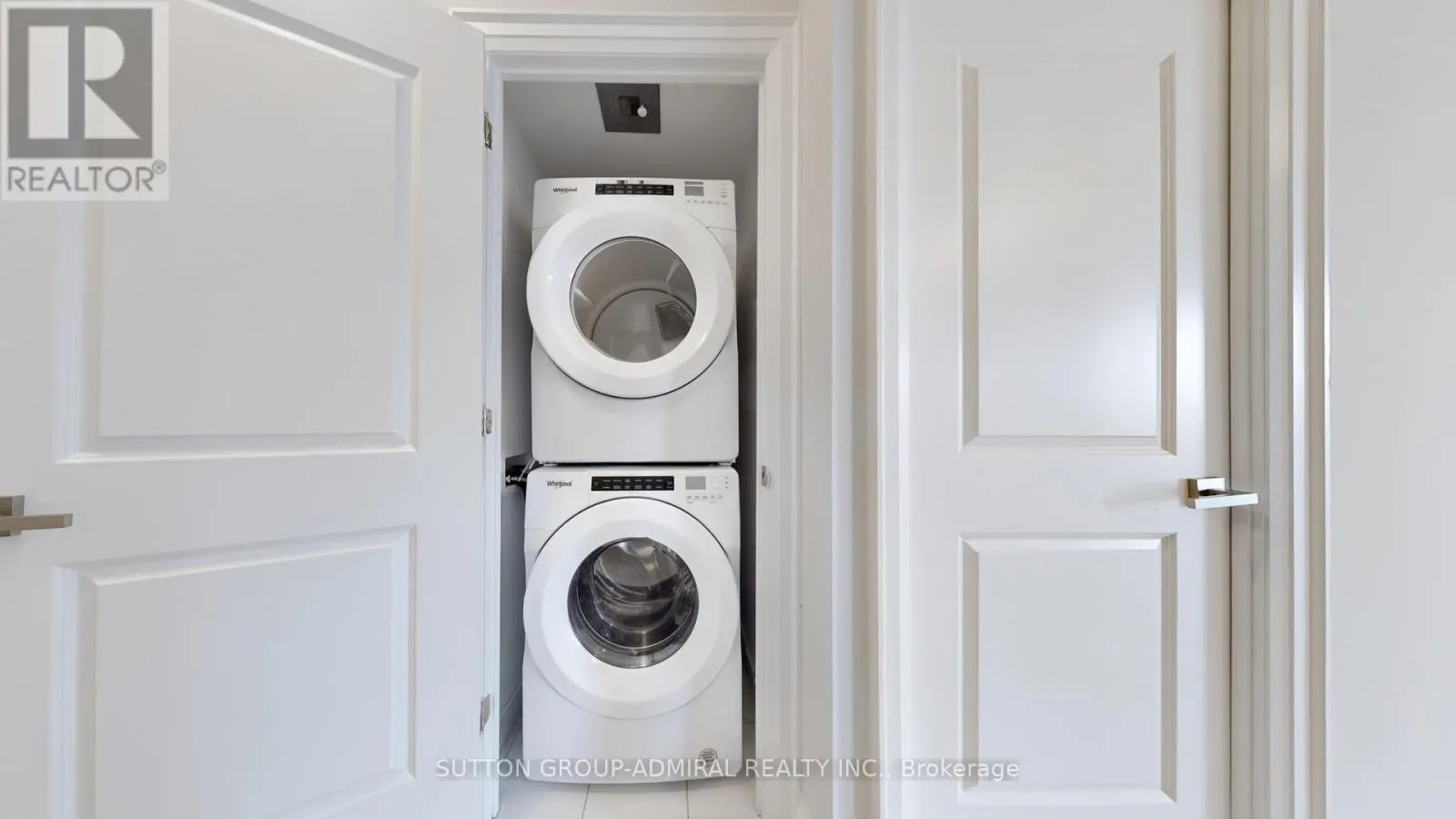 716 - 10 GATINEAU DRIVE