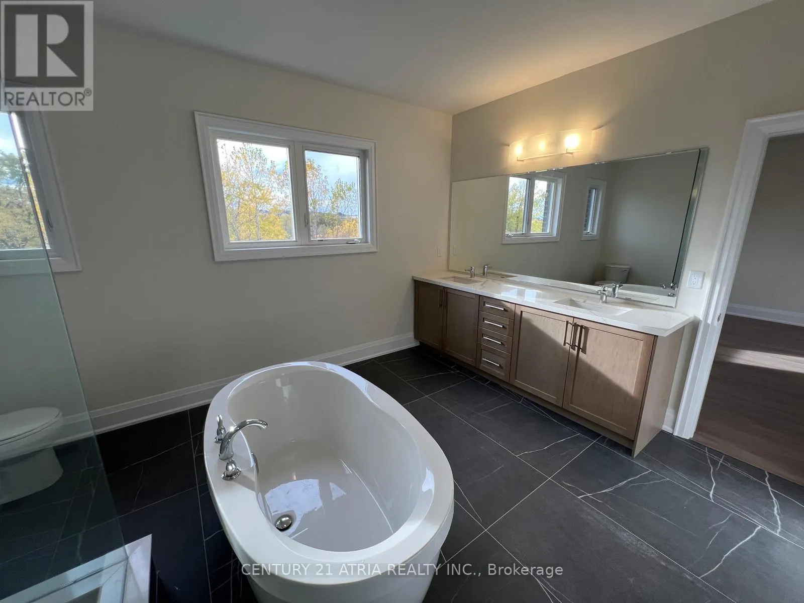 46 BOCCELLA CRESCENT