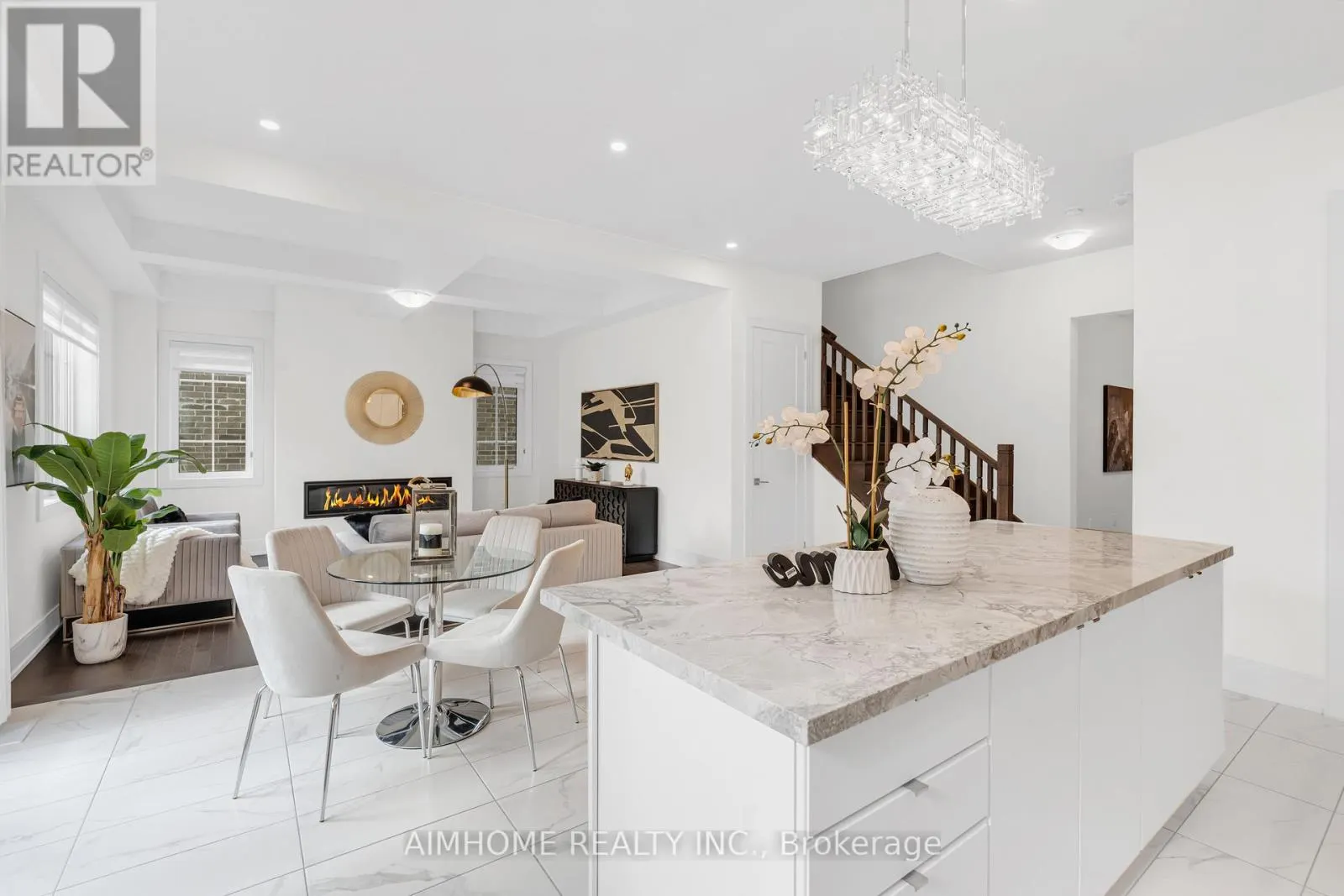 27 WILLIAM LOGAN DRIVE