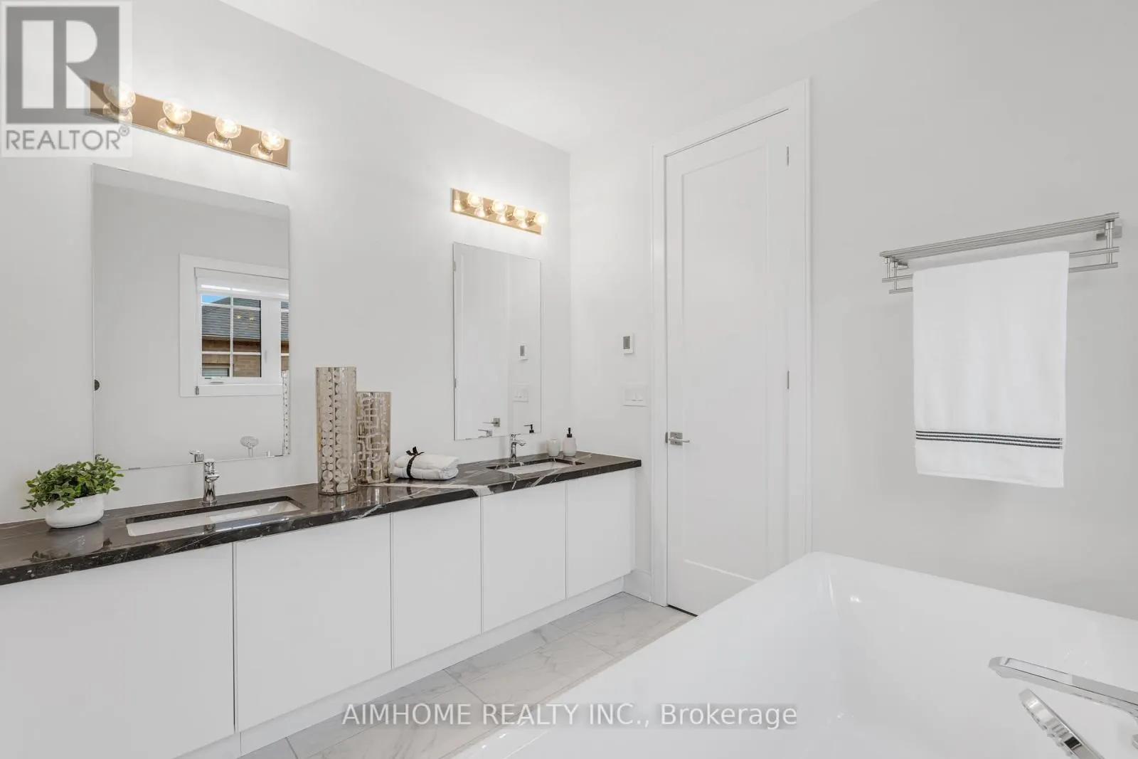 27 WILLIAM LOGAN DRIVE