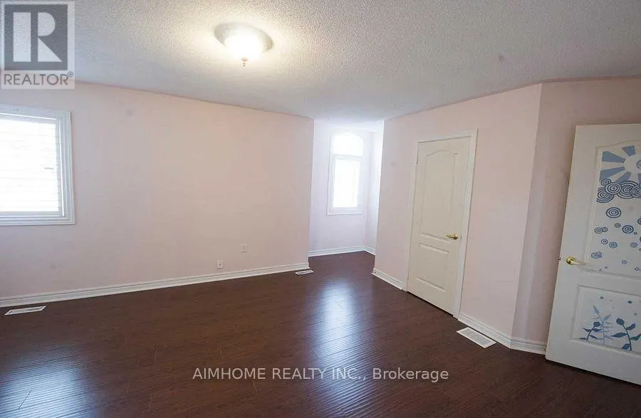 31 MARBLE BRIDGE DRIVE